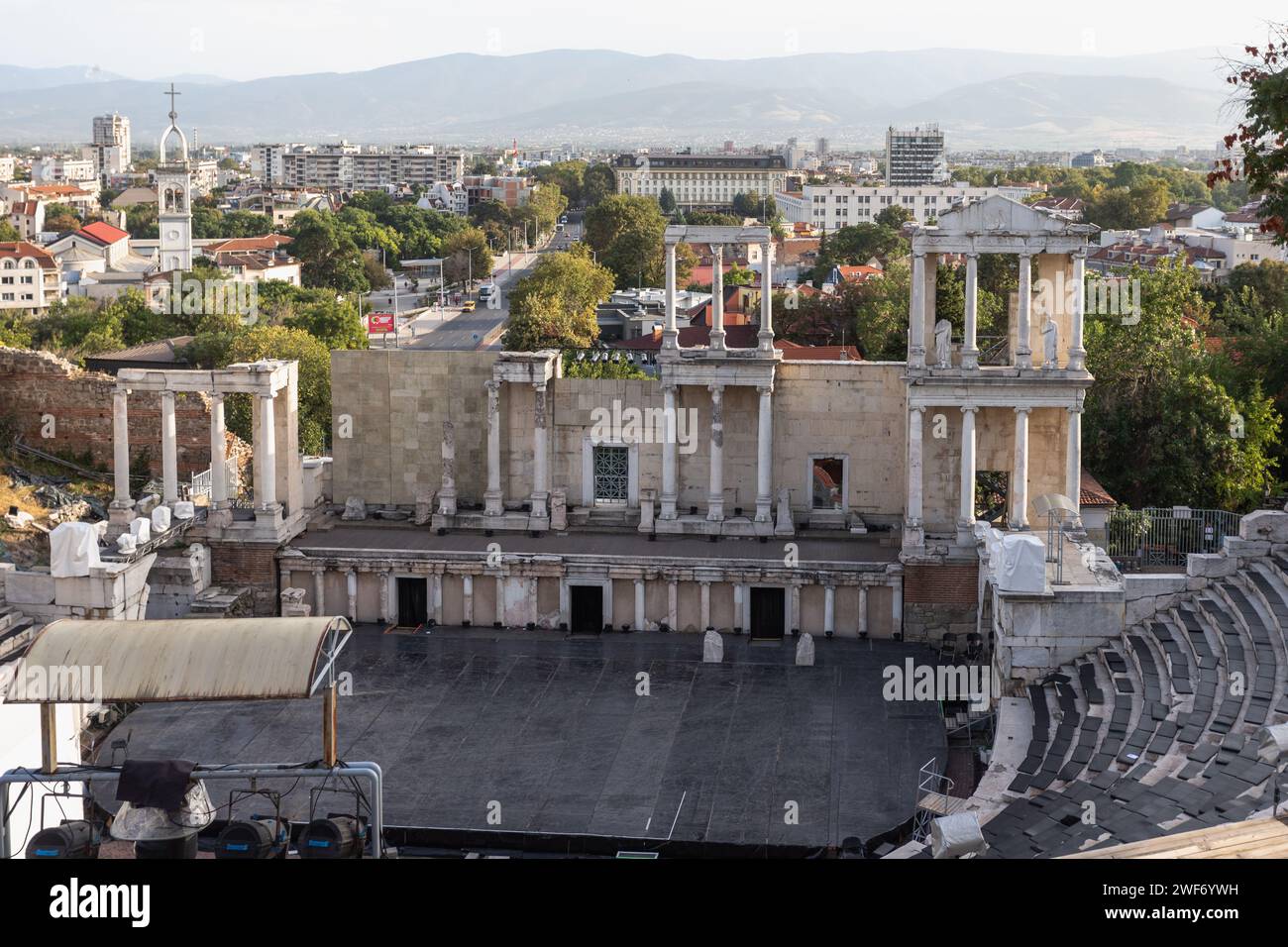 Uno splendido scatto delle storiche rovine romane nell'incantevole città di Plovdiv Foto Stock