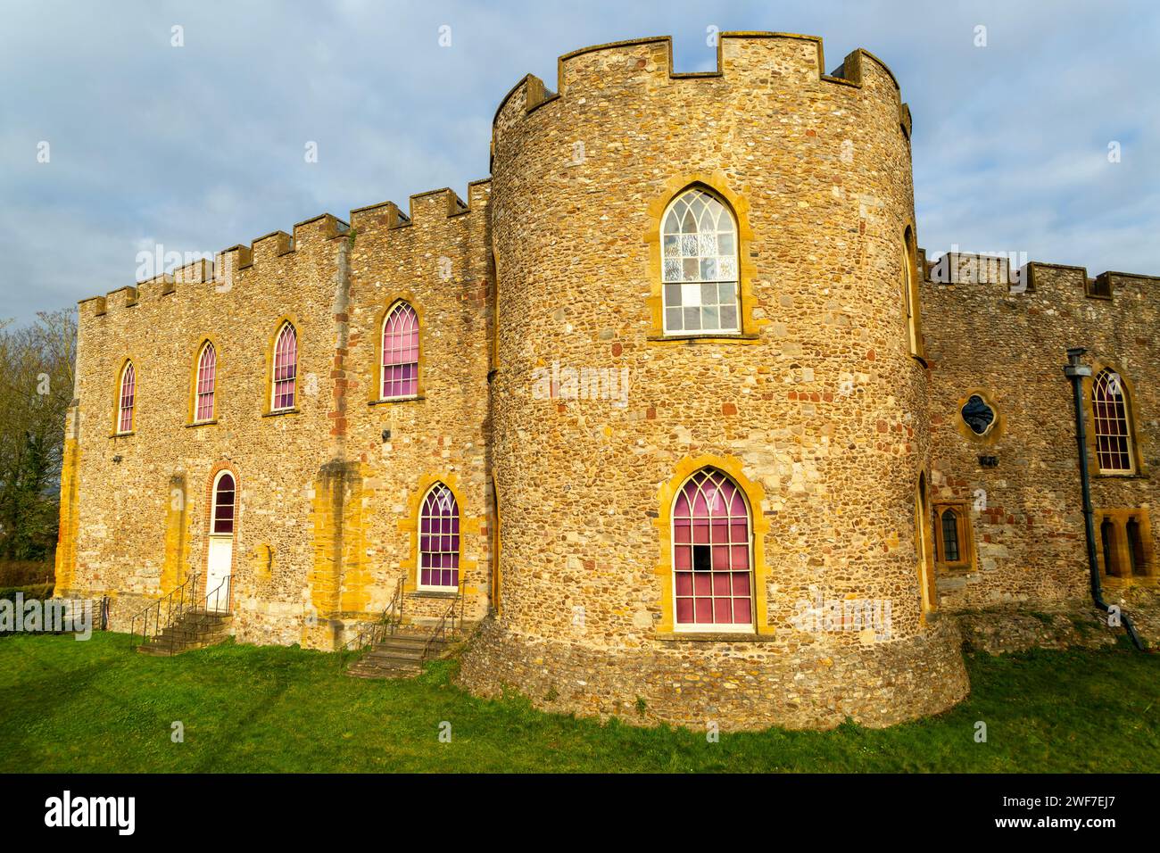 Mura storiche del castello di Taunton, Taunton, Somerset, Inghilterra, Regno Unito Foto Stock