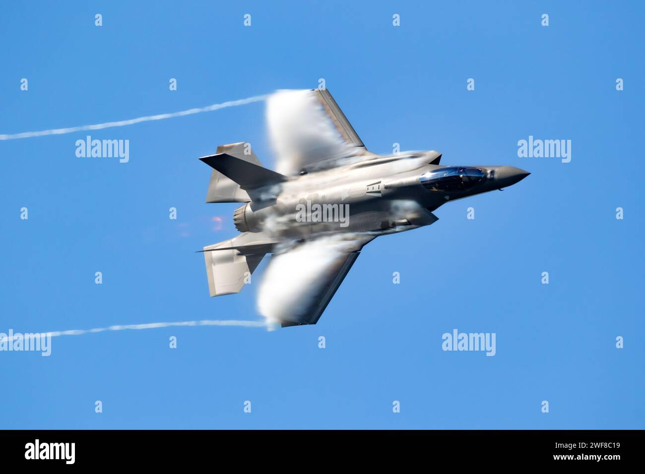 US Air Force 495th Fighter Squadron Lockheed Martin F-35 Lightning II da combattimento dalla base aerea di Lakenheath in volo sopra la base aerea di Kleine Brogel. PE Foto Stock
