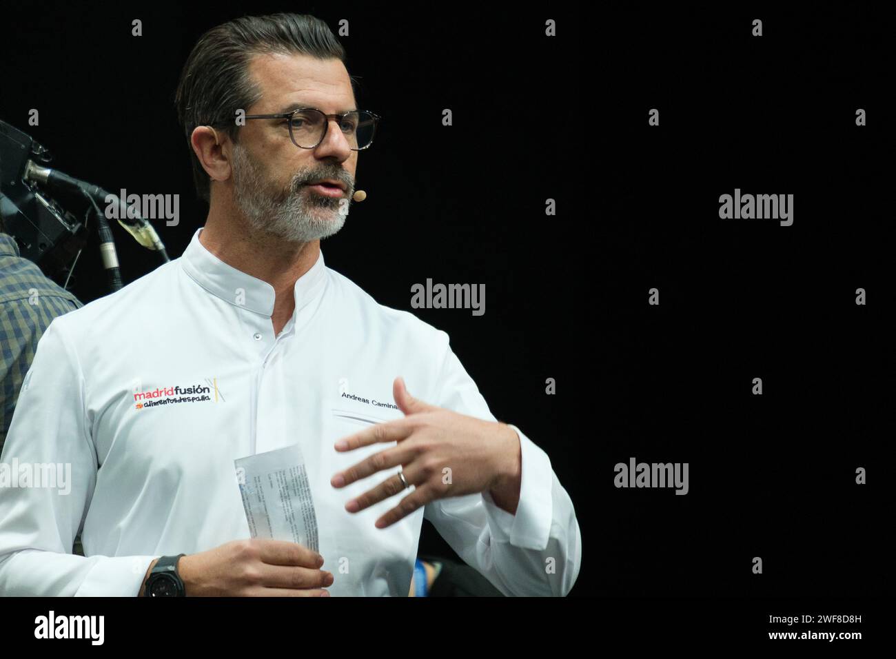 Lo chef svizzero Andreas Caminada dello Schloss Schauenstein durante l'edizione del congresso gastronomico internazionale di Madrid, Madrid 29 gennaio 2024 Spagna (foto di Oscar Gonzalez/Sipa USA) (foto di Oscar Gonzalez/Sipa USA) Foto Stock