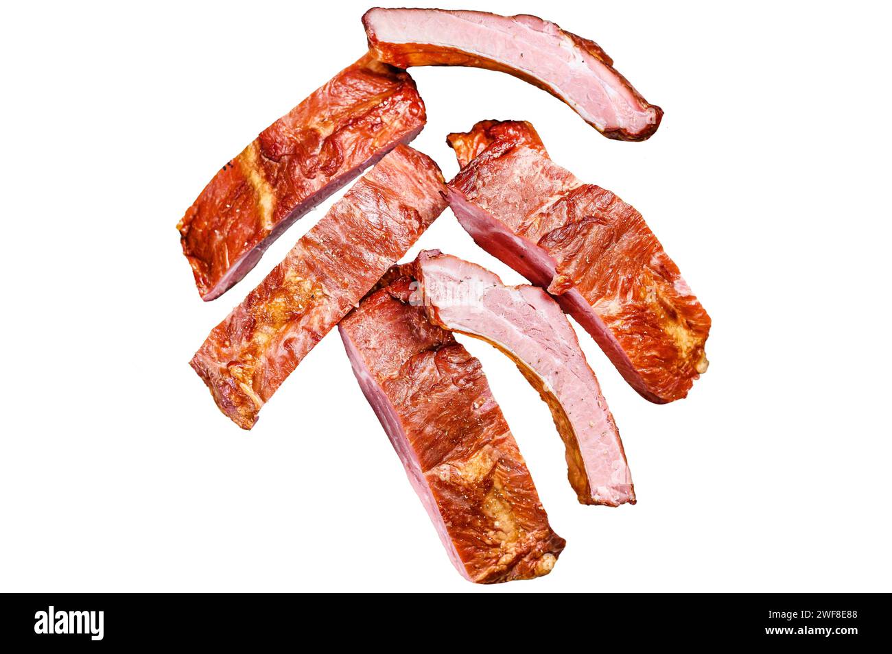 Deliziose costolette di maiale affumicate in salsa barbecue. Isolato su sfondo bianco. Vista dall'alto Foto Stock