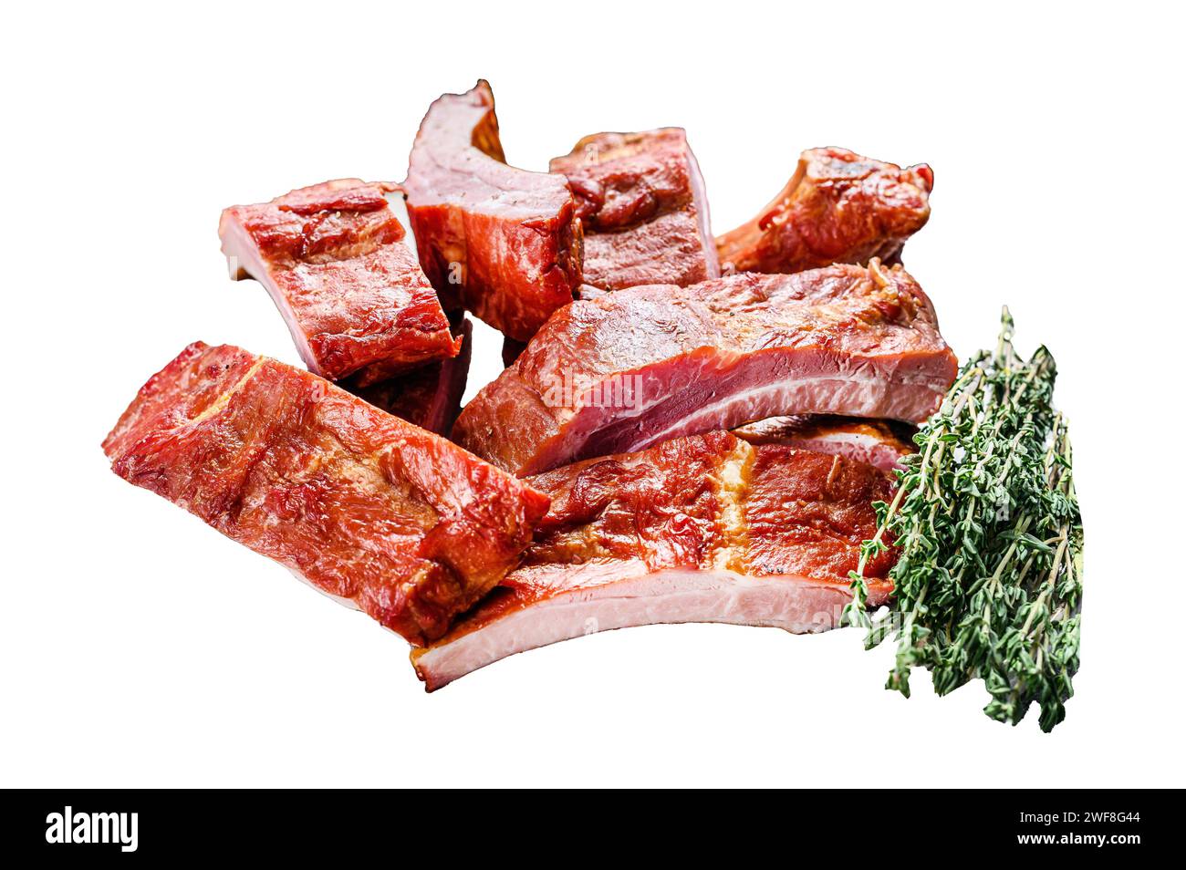Costolette di maiale alla griglia tagliate in salsa. Isolato su sfondo bianco. Vista dall'alto Foto Stock