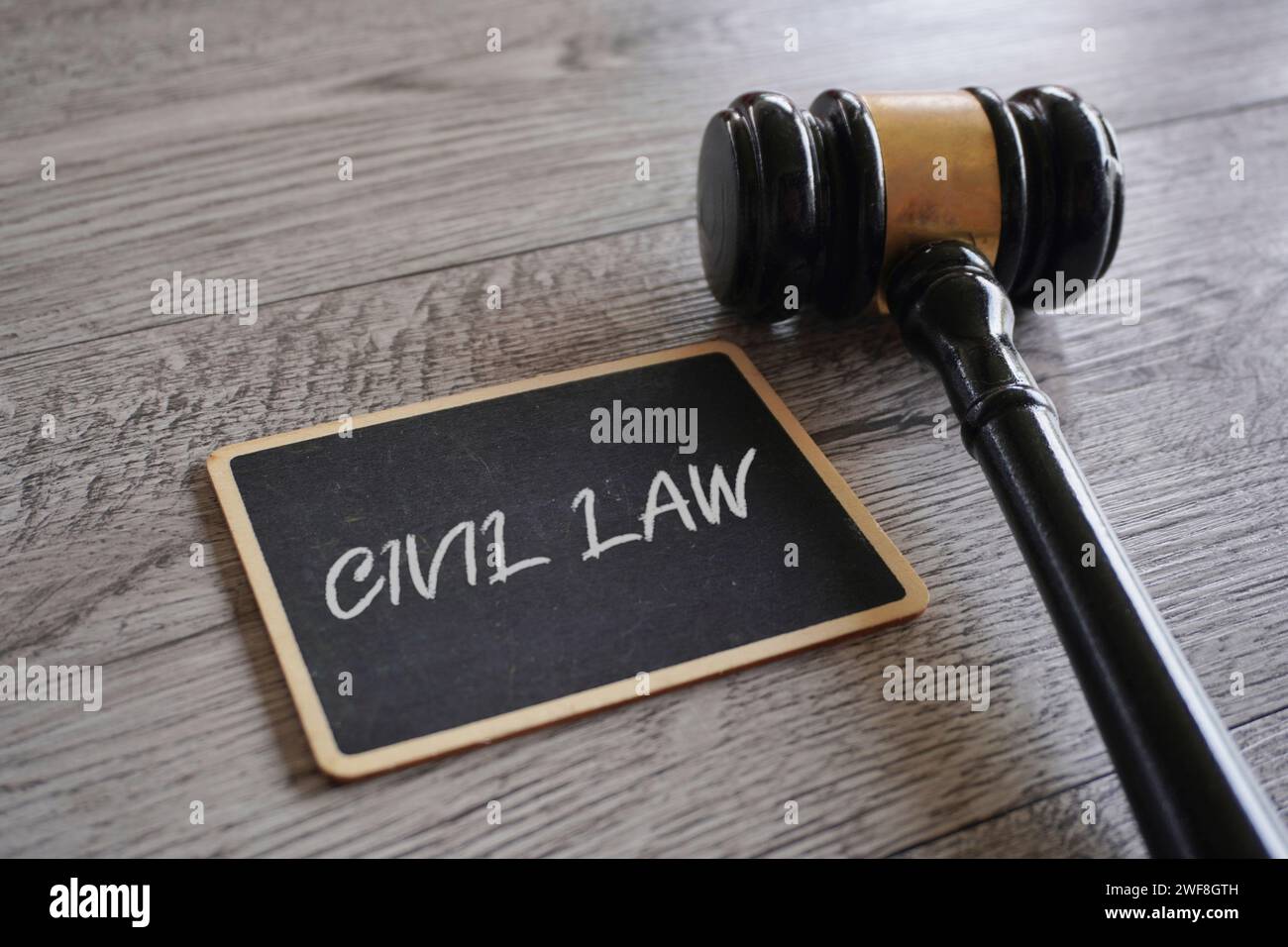 Giudice Gavel e testo DIRITTO CIVILE. Foto Stock