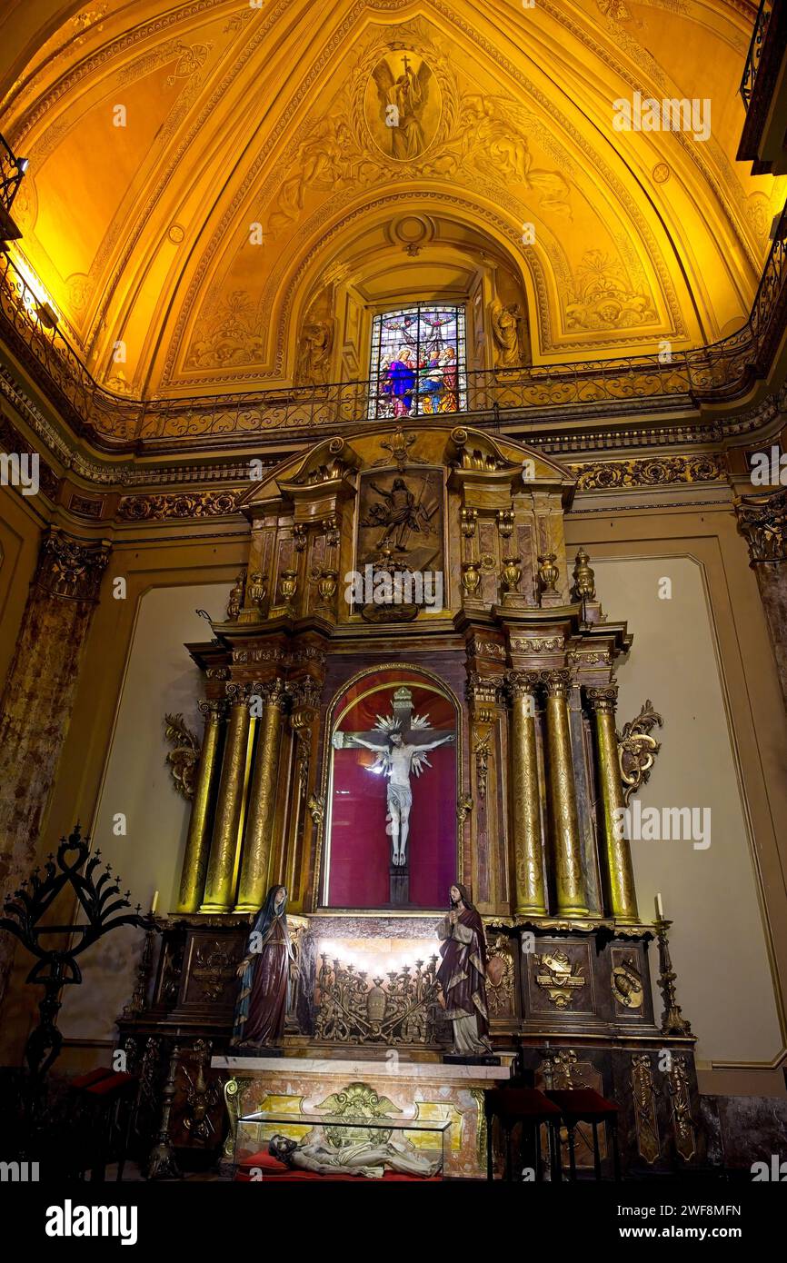 La cattedrale metropolitana è il sito principale della Chiesa cattolica in Argentina ed è dove Papa Francesco, come arcivescovo Jorge Bergoglio, eseguiva la messa. Foto Stock