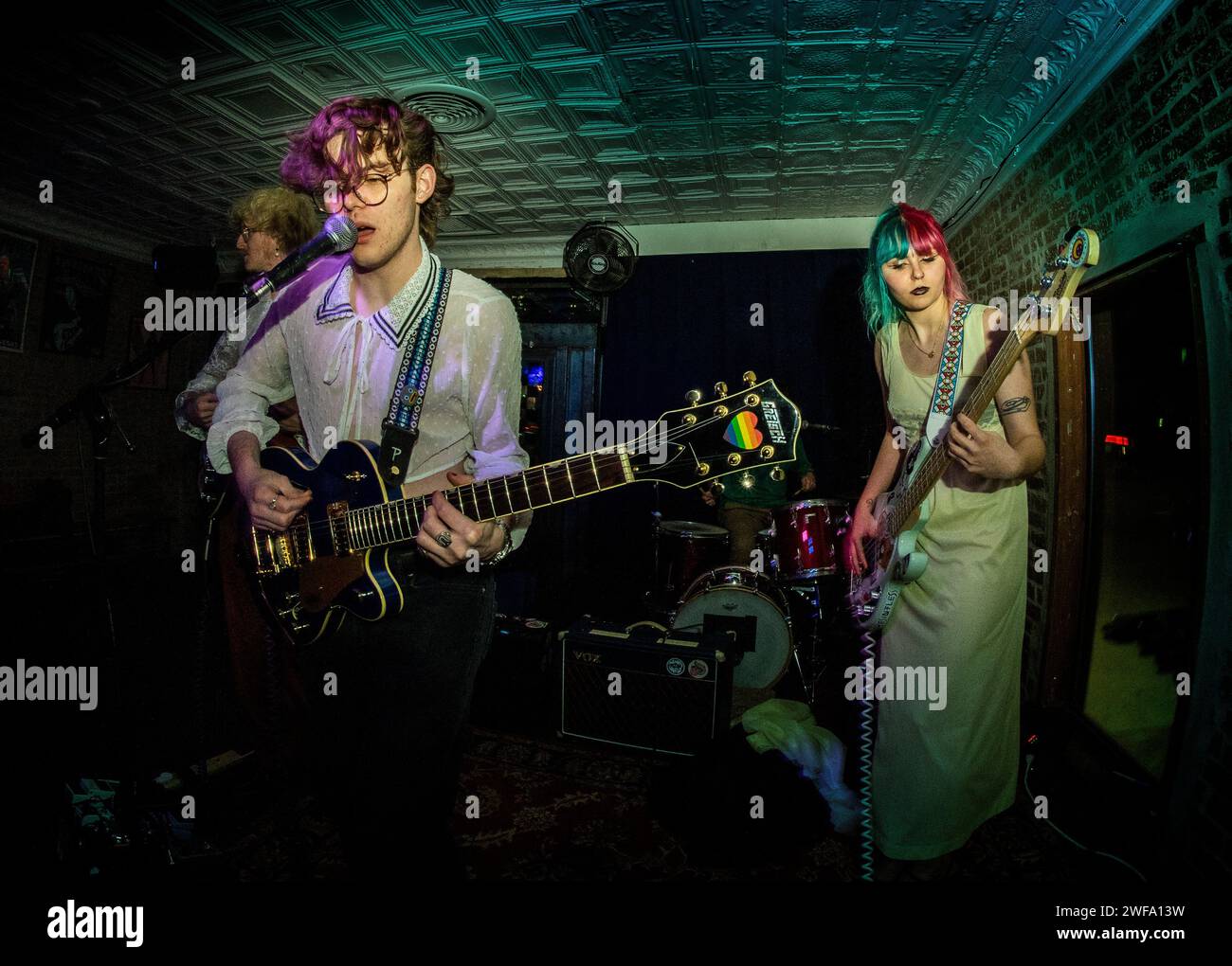 La band 'Slurp the World' si esibisce allo Chess Club di Austin Foto Stock