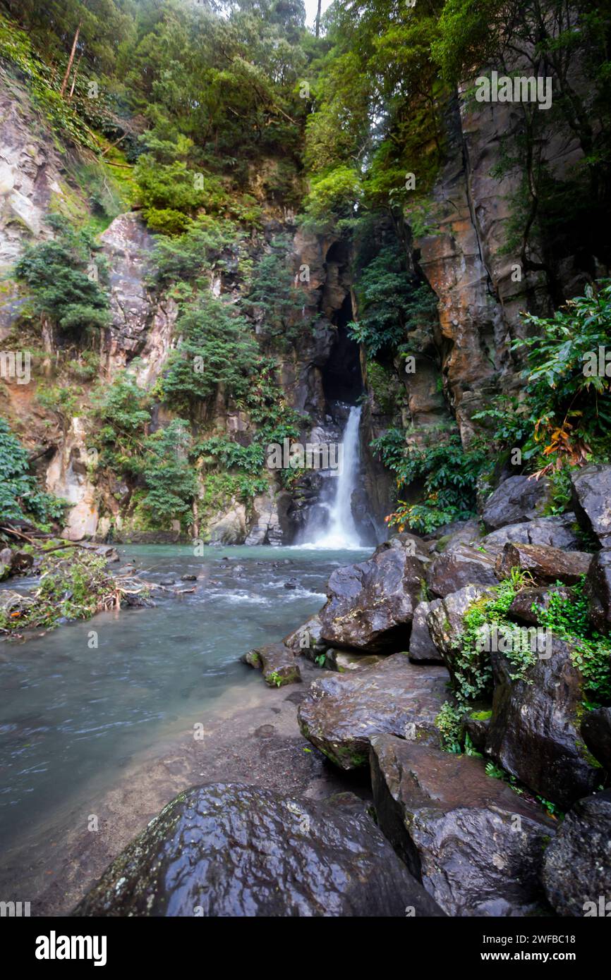 Cascata salto do Cabrito nell'isola di São Miguel nelle Azzorre Foto Stock