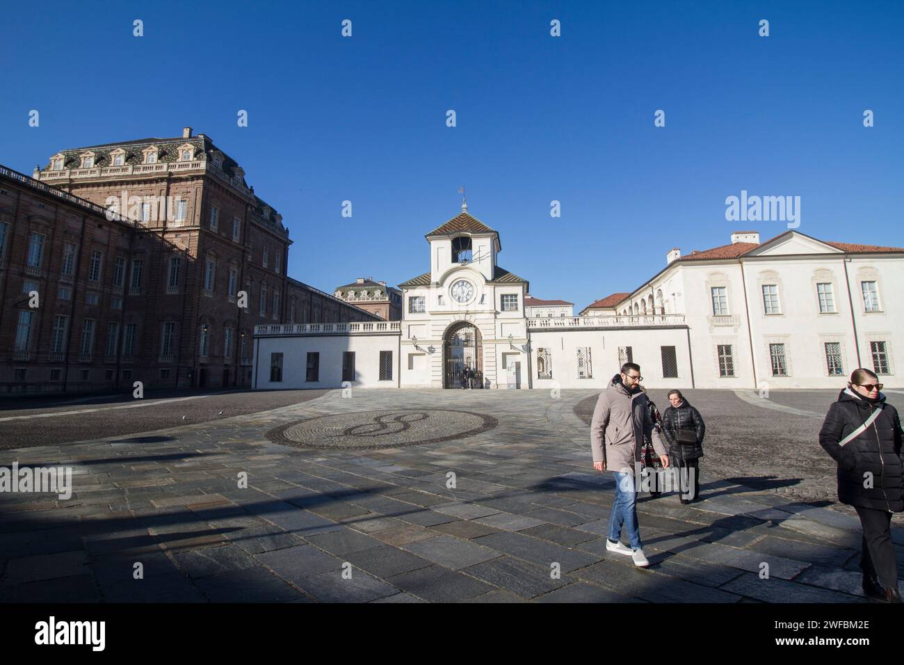 Palazzo reale Venaria. Ingresso da piazza della Repubblica Foto Stock