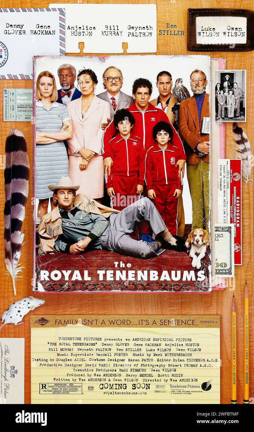 The Royal Tenenbaums (2001) diretto da Wes Anderson e interpretato da Gene Hackman, Gwyneth Paltrow, Anjelica Huston e Bill Murray. Gli eccentrici membri di una famiglia disfunzionale si riuniscono con riluttanza sotto lo stesso tetto per vari motivi. Fotografia di un poster originale statunitense del 2001 a un foglio. ***SOLO USO EDITORIALE*** credito: BFA / Buena Vista Pictures Foto Stock