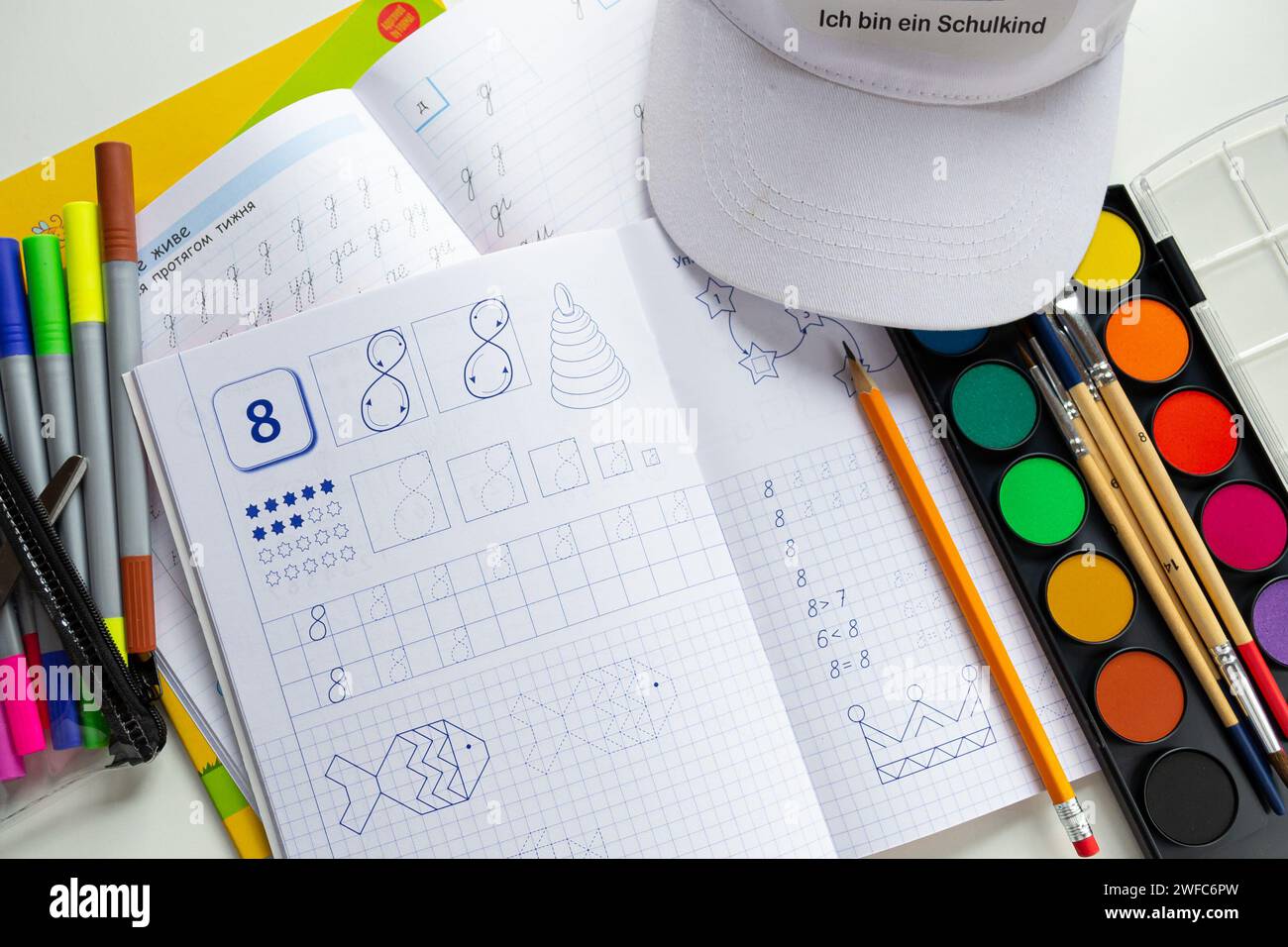 Materiale didattico per lo studio del futuro genere scolastico Foto Stock
