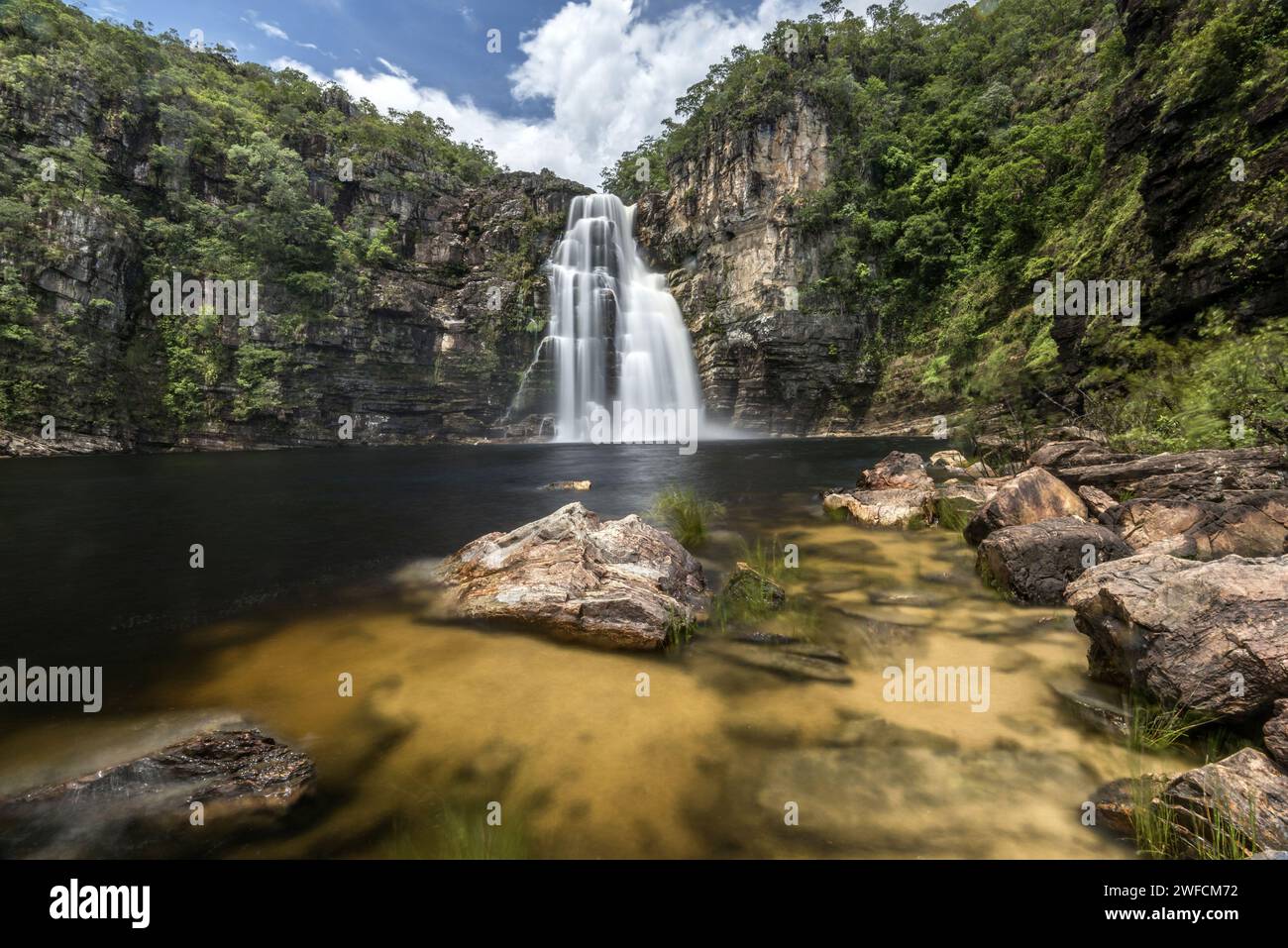 Cascata Garimpão conosciuta anche come salto di 80 metri - Parco Nazionale Chapada dos Veadeiros - Foto Stock