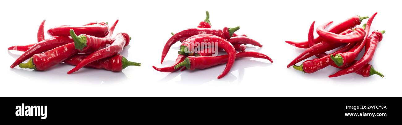 Peperoni rossi piccanti. Peperoni peperoncino ingrediente alimentare pieno macro su bianco isolato Foto Stock