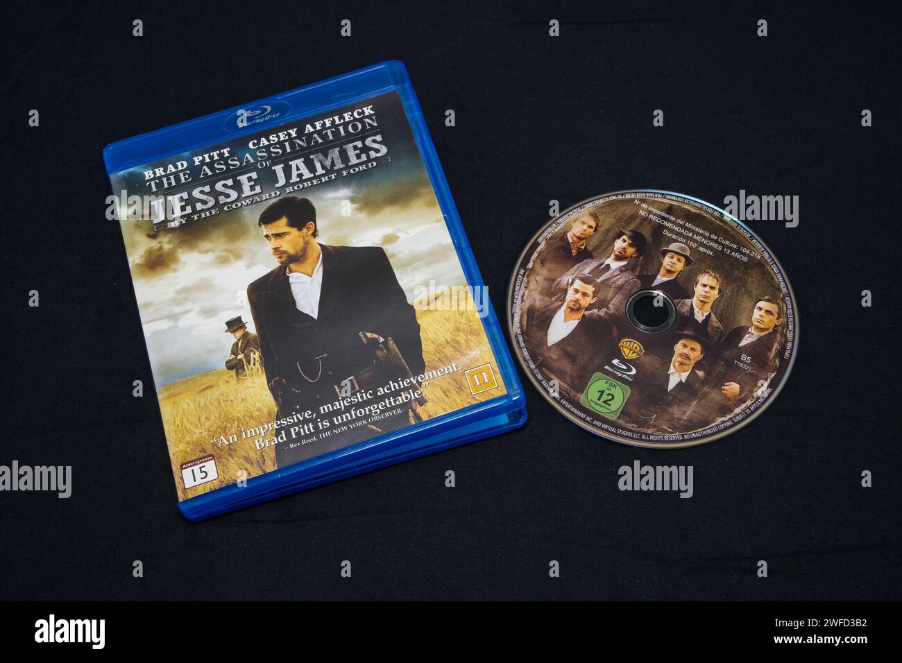 L'assassinio di Jesse James da parte del codardo Robert Ford, Blue Ray sulla superficie oscura. Lahti, Finlandia. 30 dicembre 2023. Foto Stock