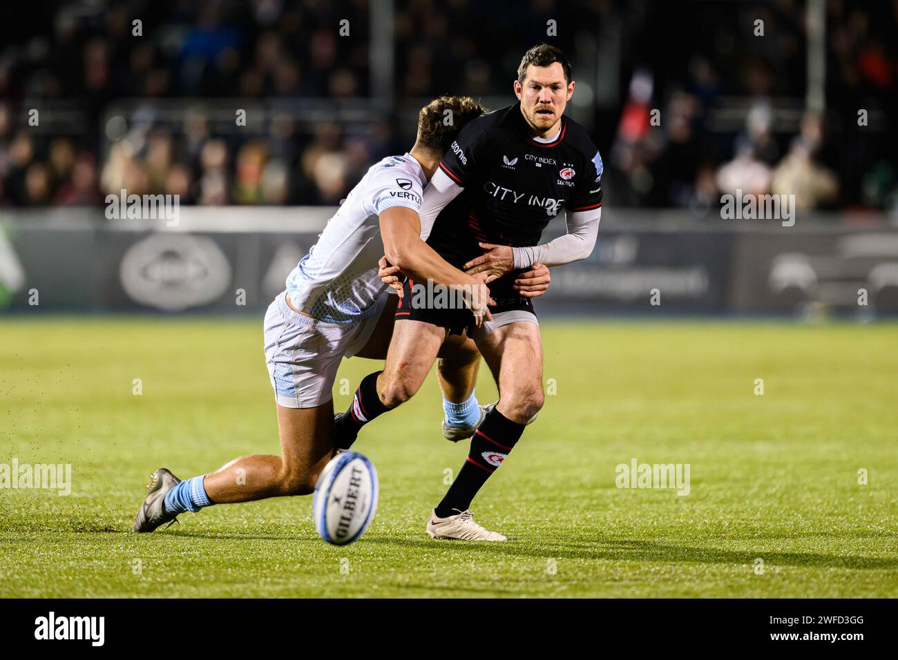 LONDRA, REGNO UNITO. 27 gennaio 2024. Alex Goode di Saracens (a destra) in azione durante Saracens vs Exeter Chiefs Gallagher Premiership Rugby R10 AT S. Foto Stock