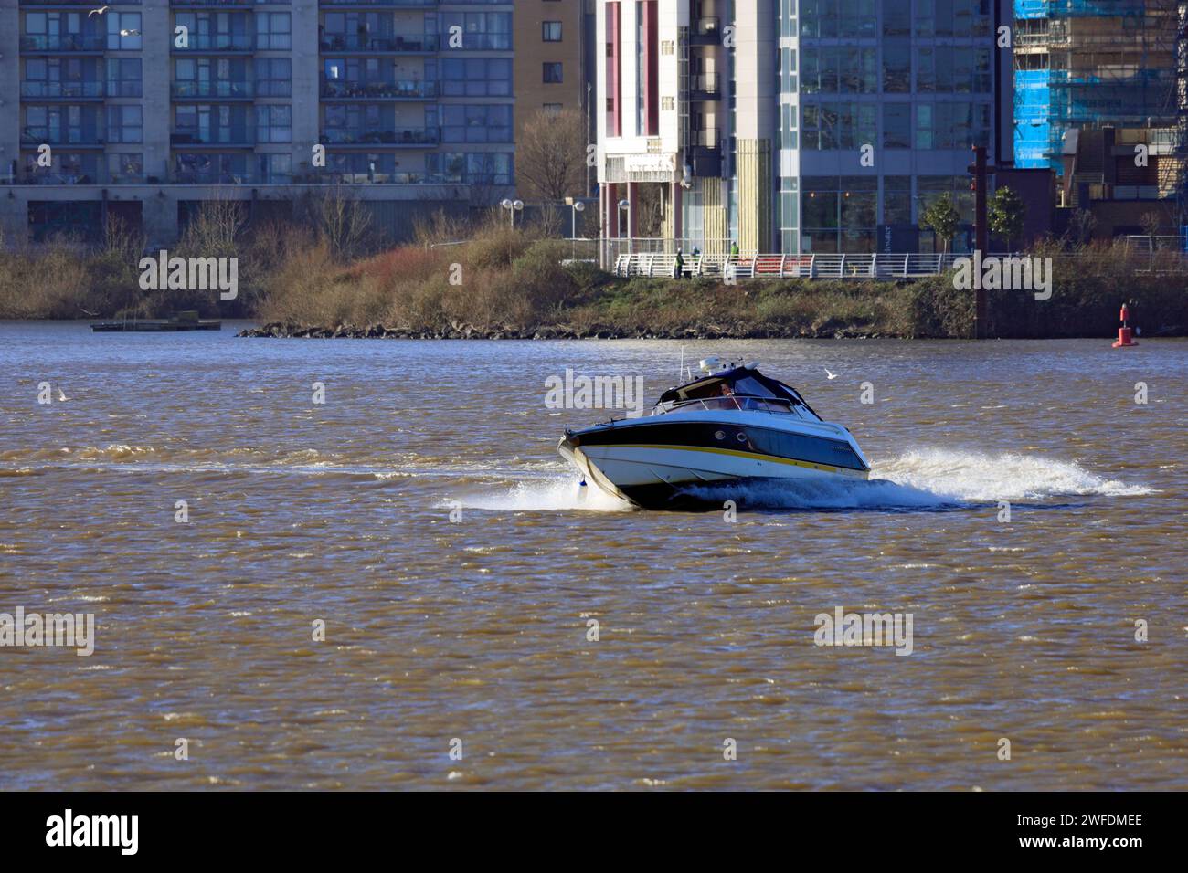 Motoscafo, Cardiff Bay, Cardiff, Galles del Sud. Foto Stock