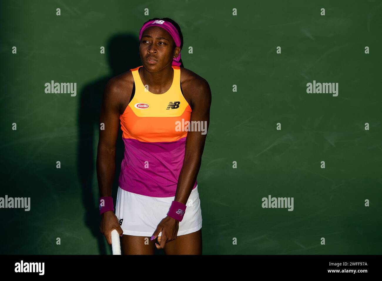 Cori Gauff degli Stati Uniti contro Jessica Pegula degli Unites States durante il loro Singles Round 1 match nell'ambito del Dubai Duty Free Tennis Championships WTA 500 il 14 febbraio 2022 a Dubai, Emirati Arabi Uniti. Foto di Victor Fraile / Power Sport Images Foto Stock