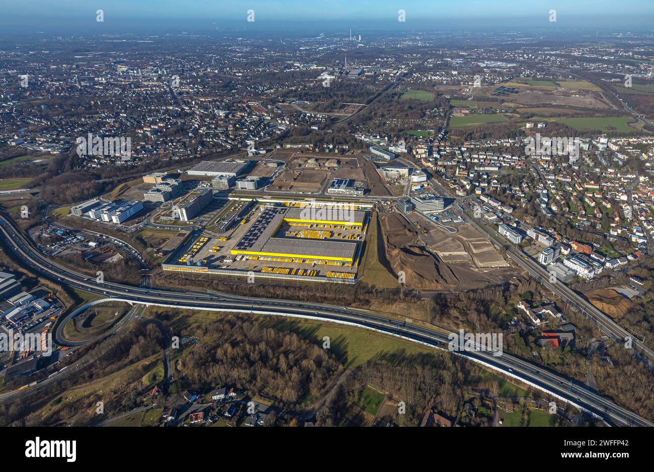 Luftbild, DHL Logisitik, Großbaustelle Mark 51/7, o-Werk Campus und Neubau Wissenschafts- und Technologiequartier, ehemaliges Opel Areal an der Autobahn A448, Laer, Bochum, Ruhrgebiet, Nordrhein-Westfalen, Deutschland ACHTUNGxMINDESTHONORARx60xEURO *** Vista aerea, DHL Logistics, grande cantiere Mark 51 7, o Plant Campus e New Science and Technology Quarter, ex sito Opel sull'autostrada A448, Laer, Bochum, Ruhr area, Renania settentrionale-Vestfalia, Germania ATTENTIONxMINDESTHONORARx60xEURO Foto Stock