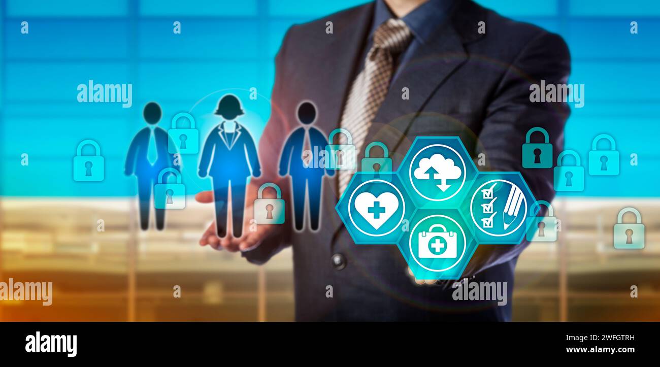 Gestore di database non riconoscibile che protegge i dati sanitari elettronici. Concetto informatico per la sicurezza nella gestione delle cartelle cliniche, corpor Foto Stock