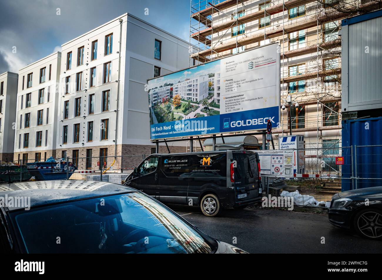 Berlin Reinickendorf OT Wittenau Cite / CitÃ Foch, Wohnsiedlung, neues Wohnquartier, Wohnungsbau, Modulbauweise, modulare Gebäude, Bauten - 31.01.2024 Berlin *** Berlin Reinickendorf OT Wittenau Cité CitÃ Foch, complesso residenziale, nuovo quartiere residenziale, costruzione modulare, edifici modulari, edifici 31 01 2024 Berlino Foto Stock