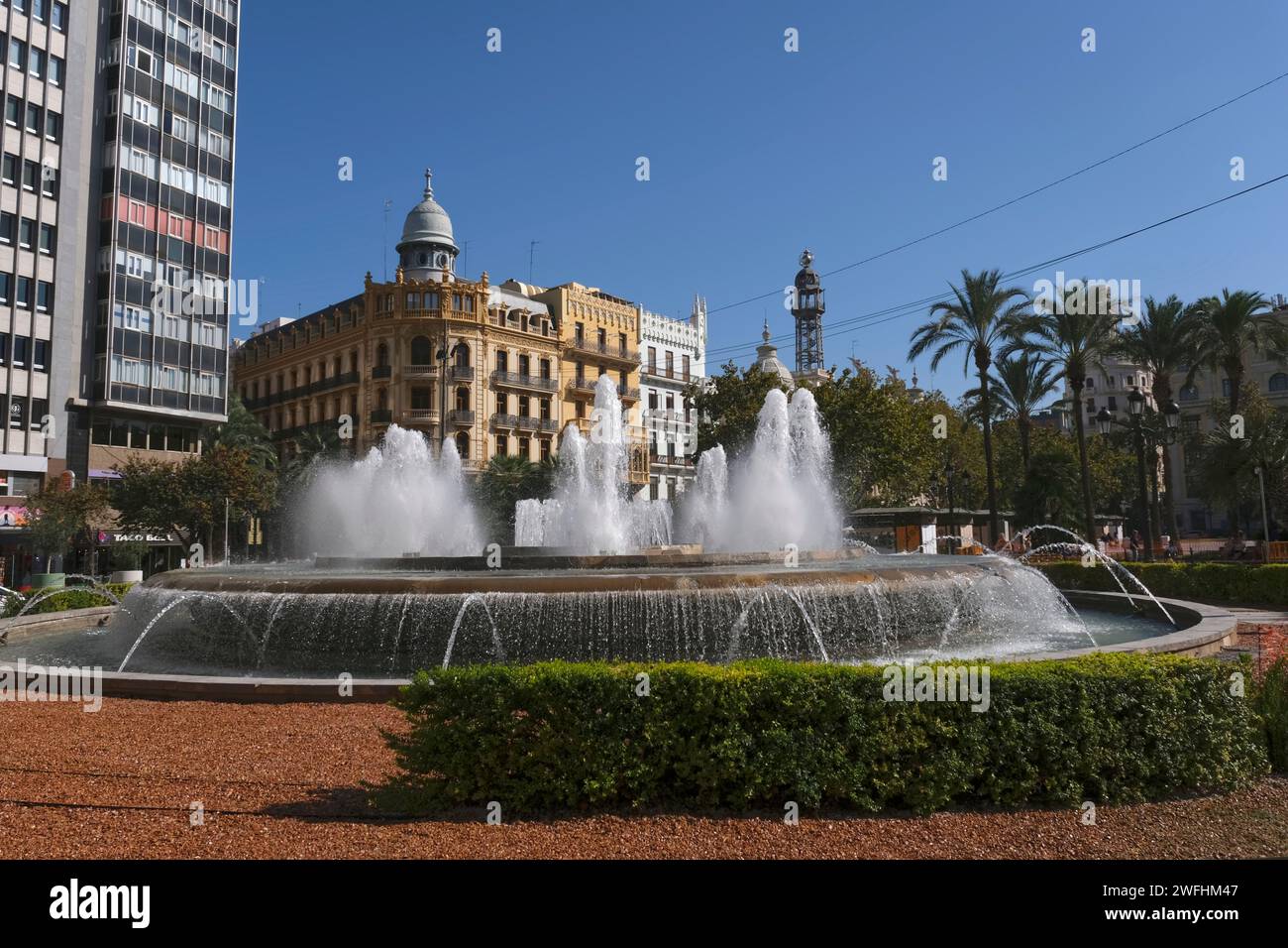 Font de la Plaza de l'Ajuntament, Fontana nella Piazza del Municipio, Valencia, Spagna, Europa Foto Stock