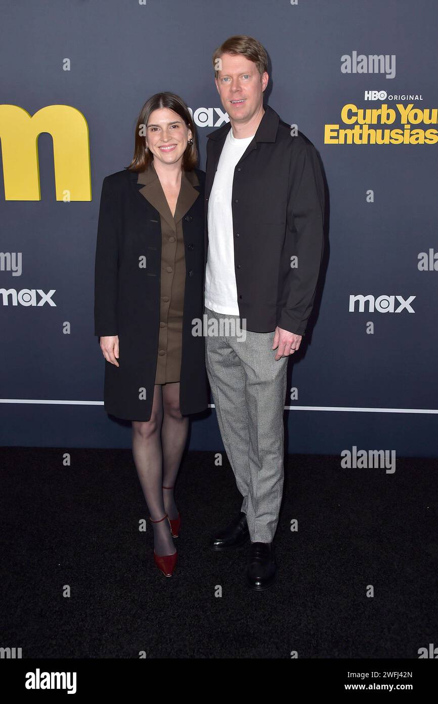 Lily Sullivan e Tim Baltz bei der Premiere der 12. Staffel der HBO serie Curb Your Enthusiasm / Lass es, Larry im DGA Theater Complex. Los Angeles, 30.01.2024 *** Lily Sullivan e Tim Baltz alla premiere della stagione 12 della serie HBO Curb Your Entreasm Let IT Go, Larry at the DGA Theater Complex Los Angeles, 30 01 2024 foto:xD.xStarbuckx/xFuturexImagex larry_4230 Foto Stock