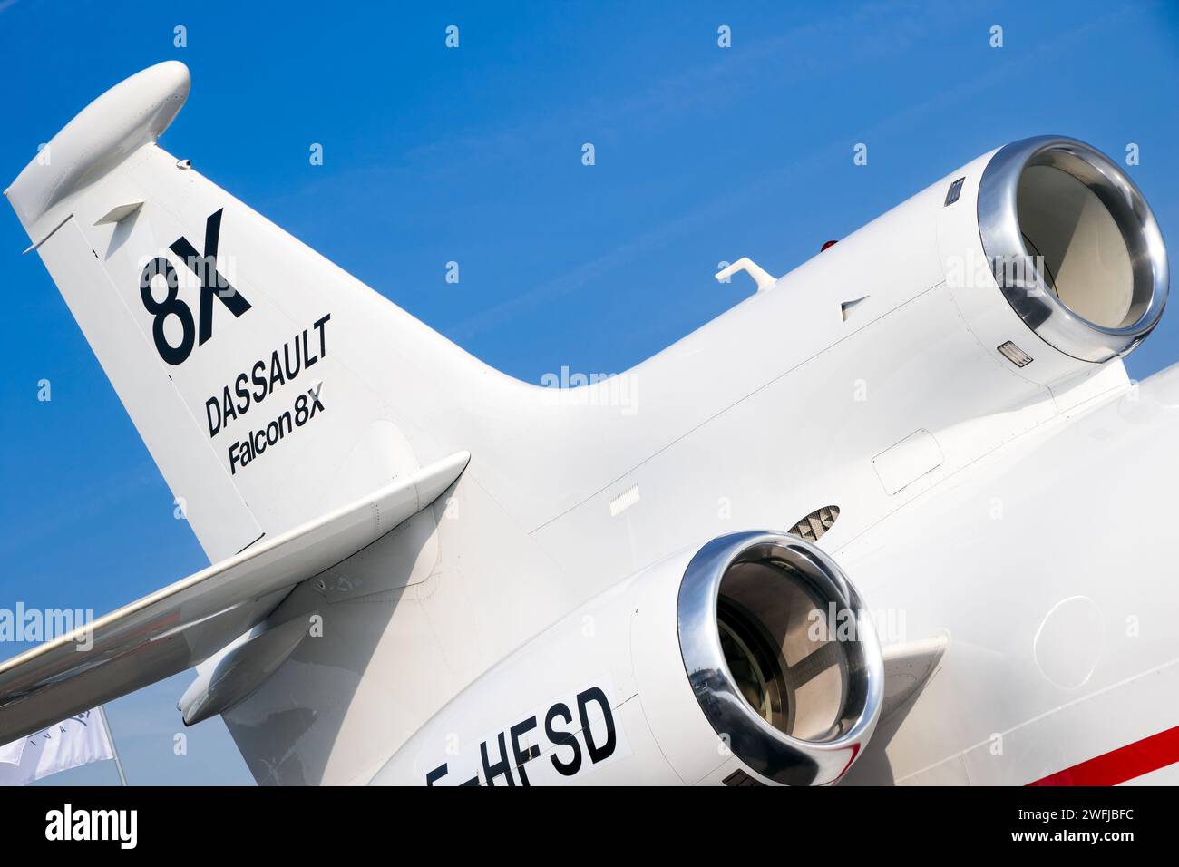 Aereo business jet Dassault Falcon 8X in mostra al Paris Air Show. Francia - 22 giugno 2017 Foto Stock
