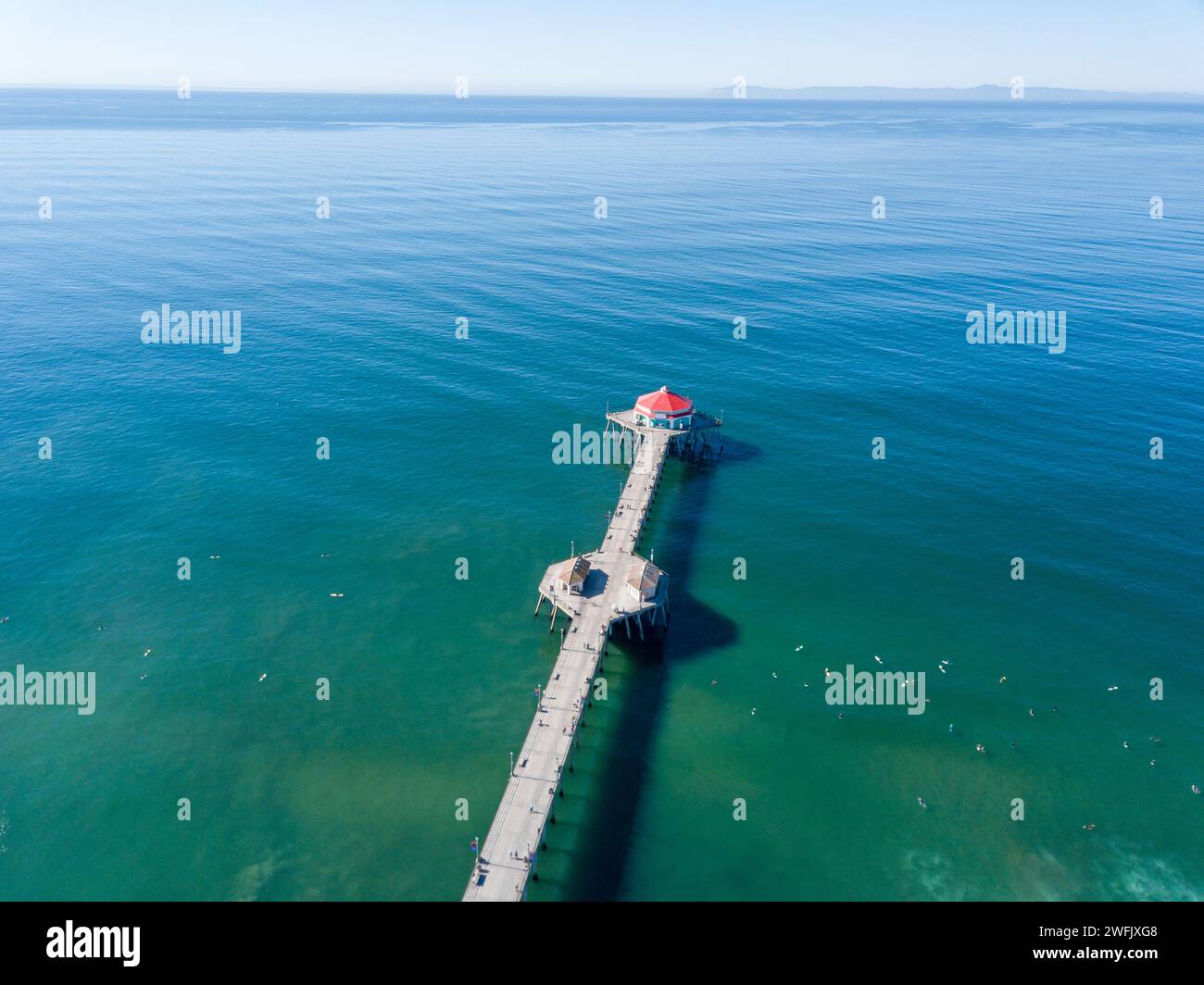 Vista aerea del molo di Huntington Beach a Huntington Beach, Orange County, California Foto Stock