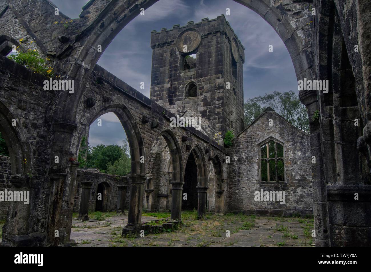 Rovine della chiesa di San Tommaso A Becket, Heptonstall Foto Stock