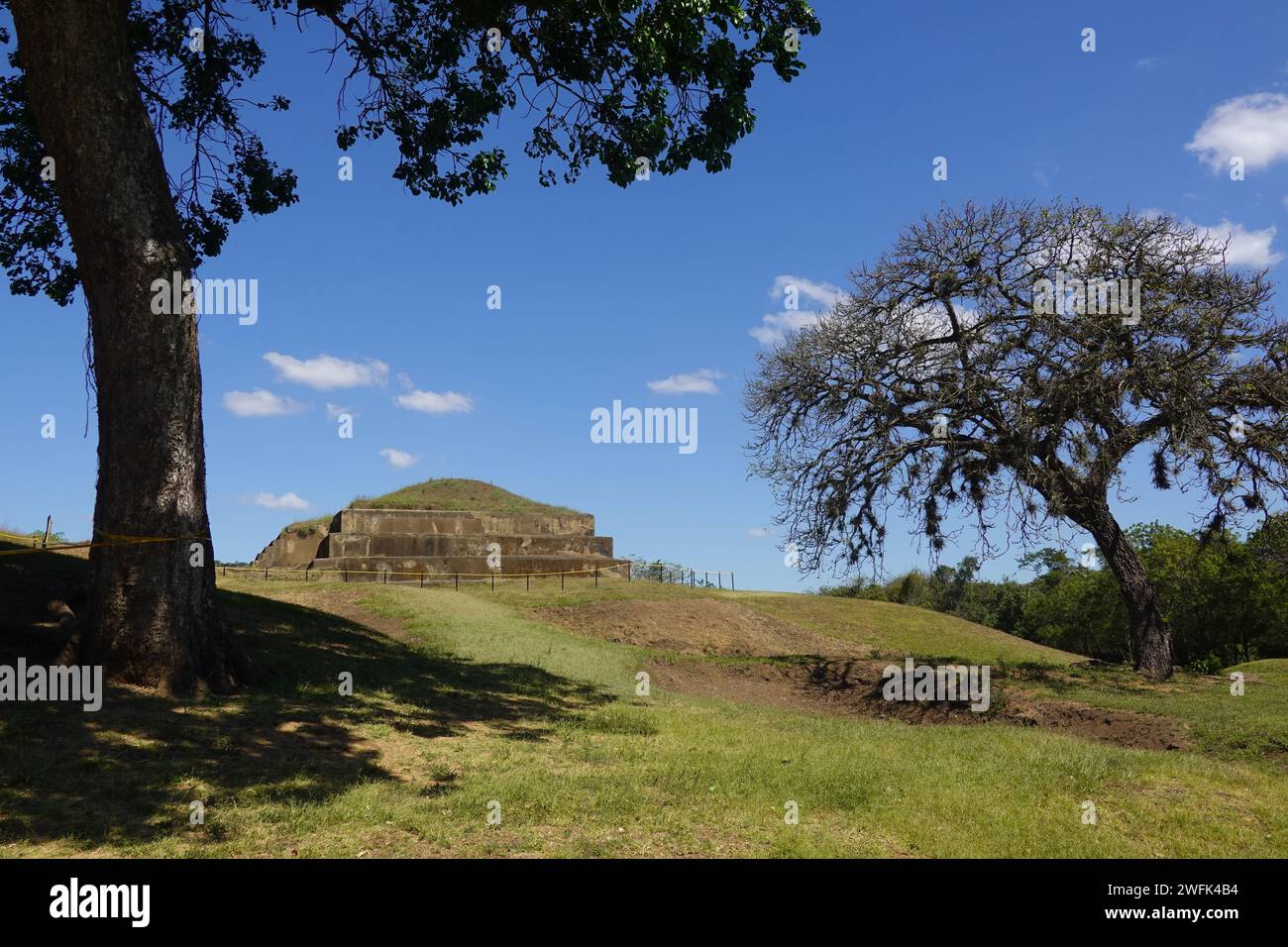 Parco archeologico di San Andre, uno dei più grandi centri pre-ispanici di El Salvador, America centrale Foto Stock