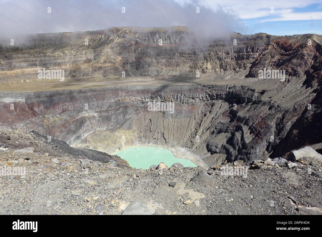 Il lago cratere del vulcano Santa Ana, El Salvador, America centrale Foto Stock