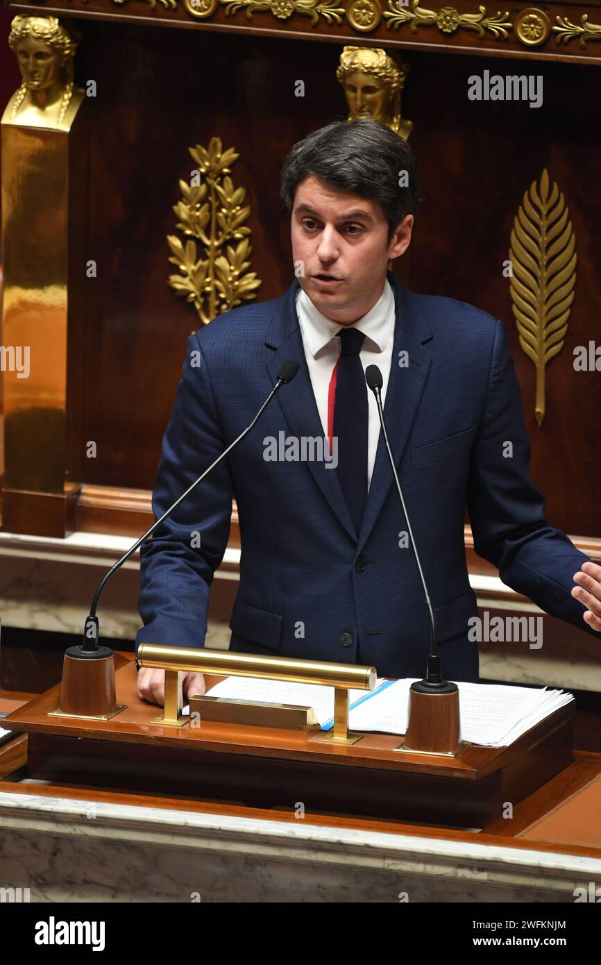 Francia. 30 gennaio 2024. Il primo ministro, Gabriel Attal, pronuncia il suo discorso politico generale all'Assemblea nazionale. A Parigi, in Francia, il 30 gennaio 2024. (Foto di Lionel Urman/Sipa USA) credito: SIPA USA/Alamy Live News Foto Stock