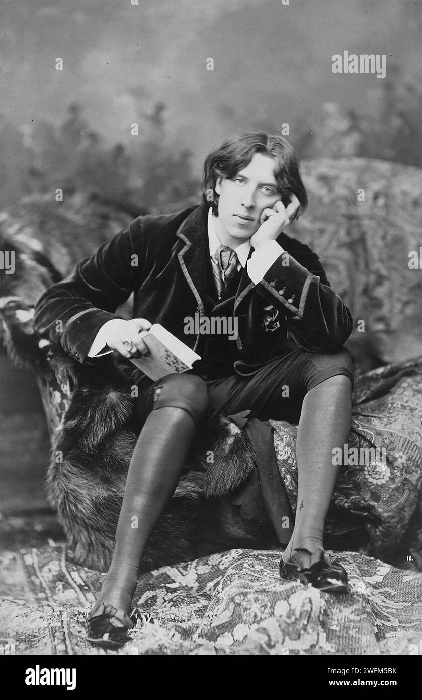 OSCAR WILDE (1854-1900) poeta e drammaturgo irlandese fotografato a New `~York nel 1882 da Napoleone Sarony Foto Stock