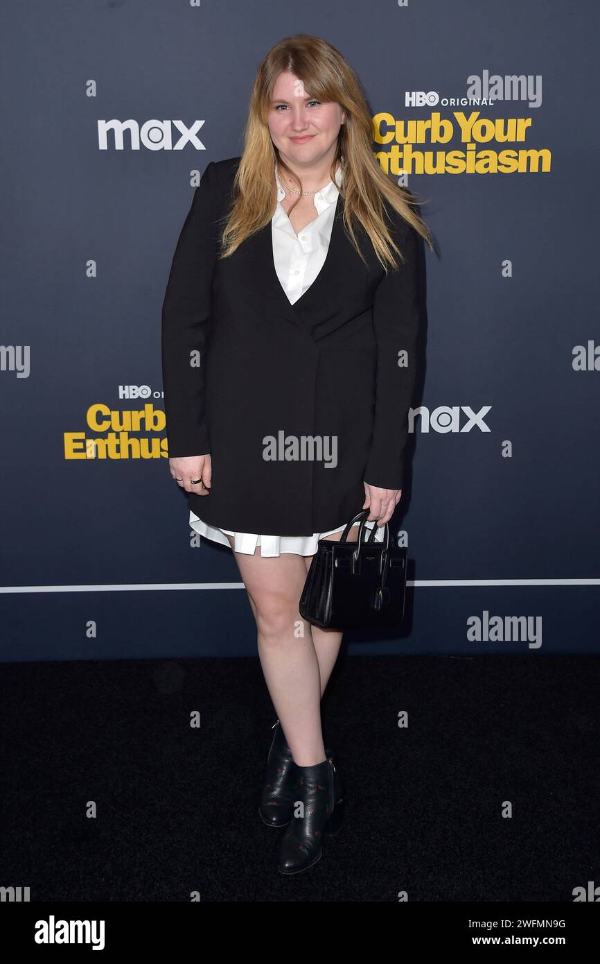 Jillian Bell bei der Premiere der 12. Staffel der HBO serie "Curb Your Enthusiasm / Lass es, Larry!" im DGA Theater Complex. Los Angeles, 30.01.2024 Foto Stock