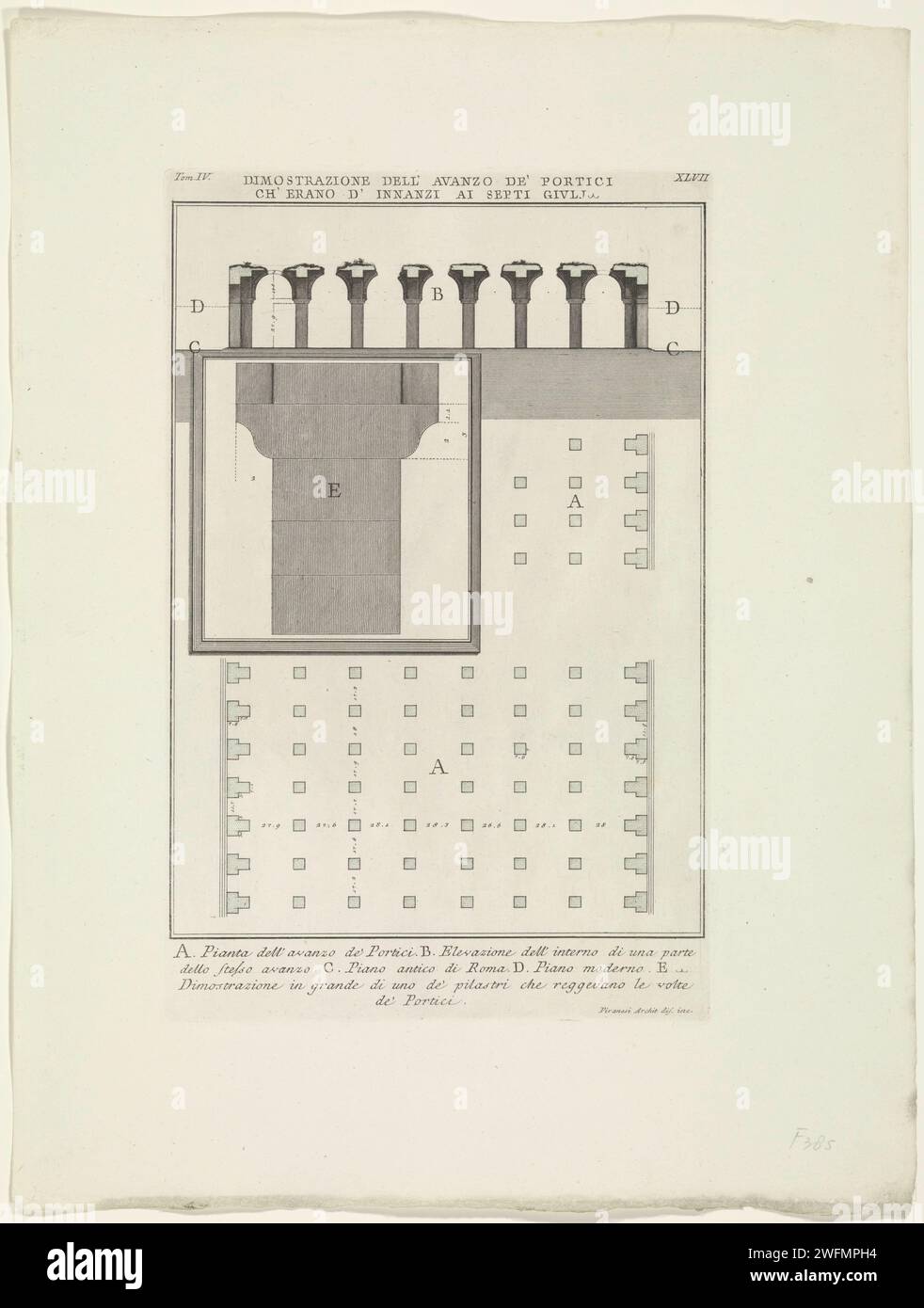 Ricostruzione della mappa della Saepta Julia a Roma, Giovanni Battista Piranesi, c. 1756 - c. 1757 stampa ricostruzione della mappa di piazza Saepta Julia a Roma. Numerato in alto a sinistra: Tom. IV. Numerato in alto a destra: XLVII. Elenco esplicativo delle lettere in STUDMARGE. Il piano di incisione della carta di Roma  l'architettura ha chiuso Julia Foto Stock