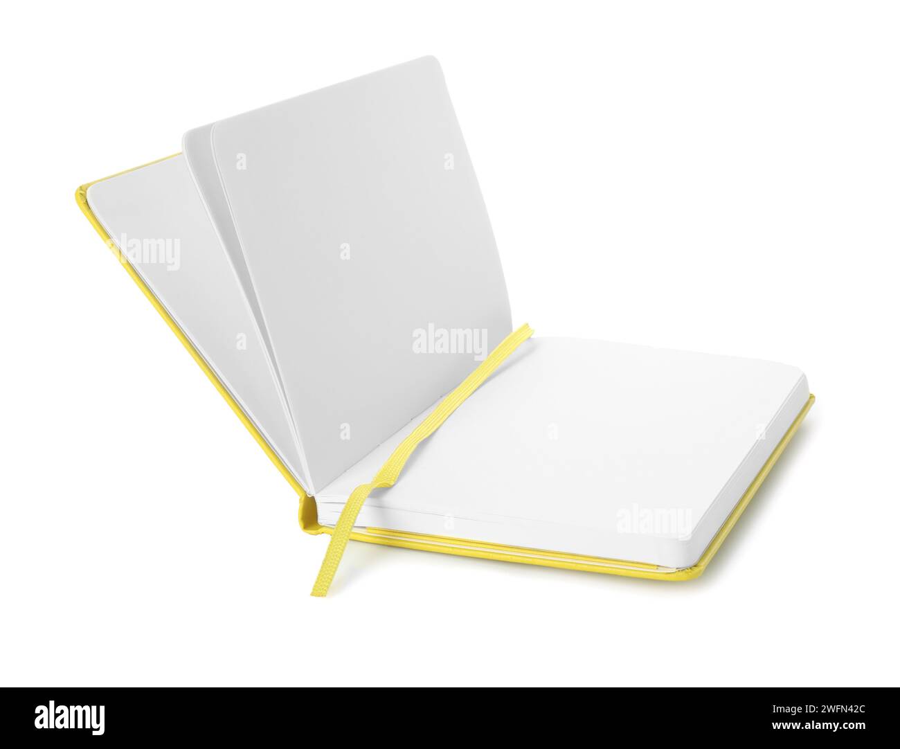 Aprire il notebook con pagine vuote isolate su bianco Foto Stock