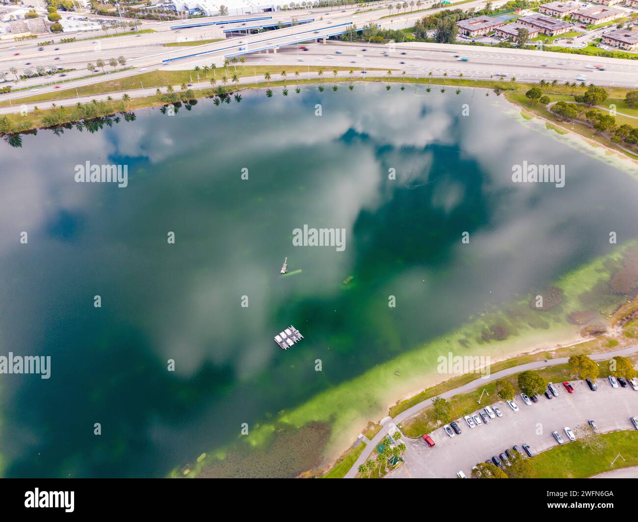 Lakes at Tropical Park Miami circa 2024 stampe fotografiche Foto Stock