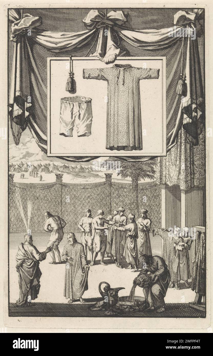 Aaron indossa il ribe del prete (EFOD), Jan Luyken, 1700 stampa in primo piano Aaron nella veste del prete con Mosè sinistro. Sullo sfondo gli altri preti a cui viene offerta la veste. Al piano di sopra in una lista separata le parti della veste del prete di EFOD. Indumento di carta di Amsterdam, 'efod' del sommo sacerdote  religione ebraica. Aronne e i suoi quattro figli sono ordinati da Mosè (Levitico 8) Foto Stock