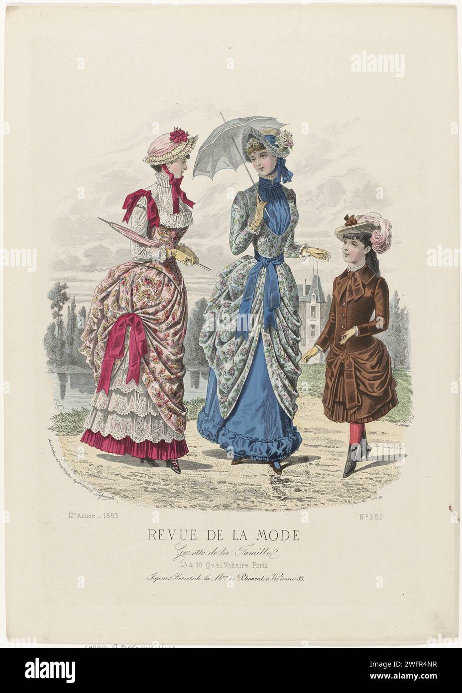 Fashion review, Family gazette, domenica 24 giugno 1883, dodicesimo anno, no 599: Petticoats & corsetti (...), P. Deferneville, 1883 due donne e una ragazza camminano lungo un lago, una casa di campagna sullo sfondo. A sinistra: Abito rosa 'alfa' e pizzo. Guimpe chemisette di Kant. Capeline di semplice batista rosa decorata con nastri rossi. A destra: Toilette "Van Effen Blue Silk and Batist with" Pompadour "Motif. Abbigliamento per bambini dal magazzino inglese: Una "toilette" di seta, velluto e raso marrone, adatta a una bambina di 12 anni. In base alle prestazioni, una regola di pubblicità del testo per prodotti diversi. PRI Foto Stock