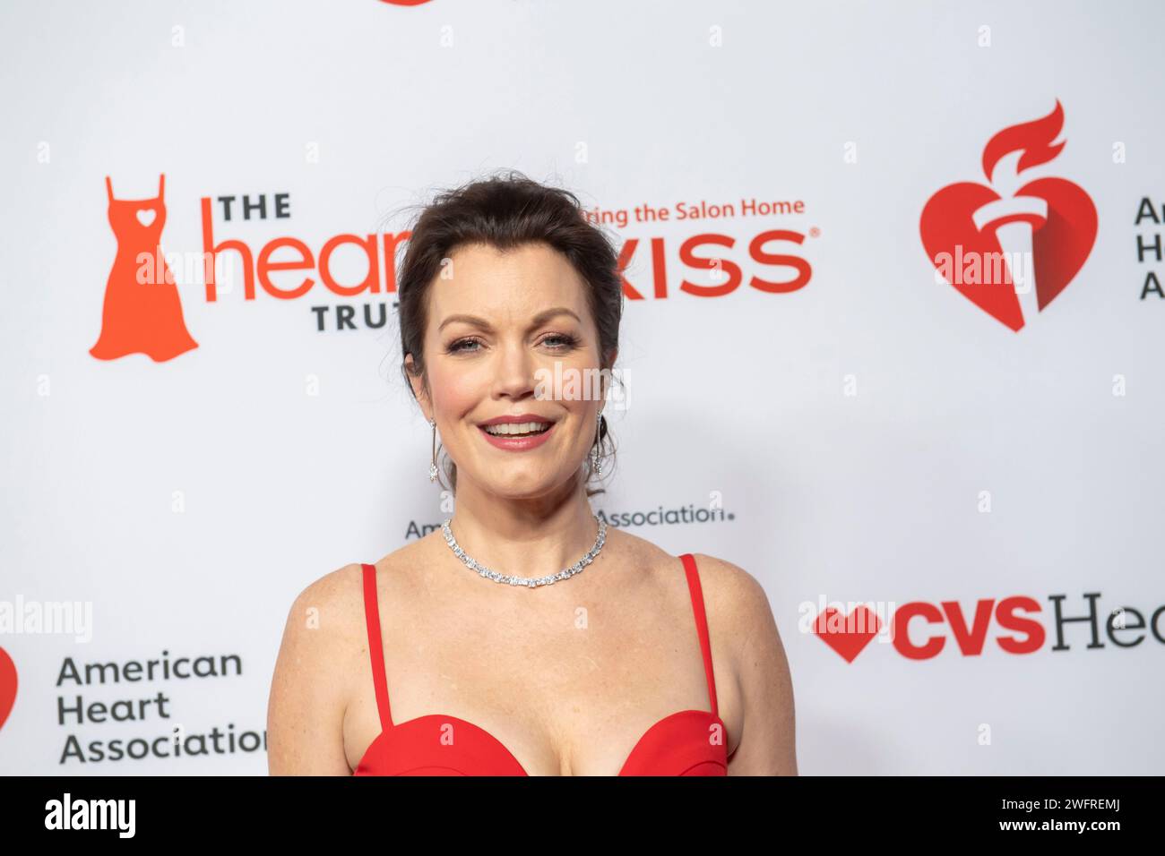 New York, New York, USA. 31 gennaio 2024. (NOVITÀ) The American Heart Association's Red Dress Collection Concert 2024. 31 gennaio 2024, New York, New York, USA: Bellamy Young partecipa al Red Dress Collection Concert 2024 dell'American Heart Association al Jazz at Lincoln Center il 31 gennaio 2024 a New York City. (Credito: M10s/TheNews2) (foto: M10s/Thenews2/Zumapress) (immagine di credito: © Ron Adar/TheNEWS2 via ZUMA Press Wire) SOLO USO EDITORIALE! Non per USO commerciale! Foto Stock