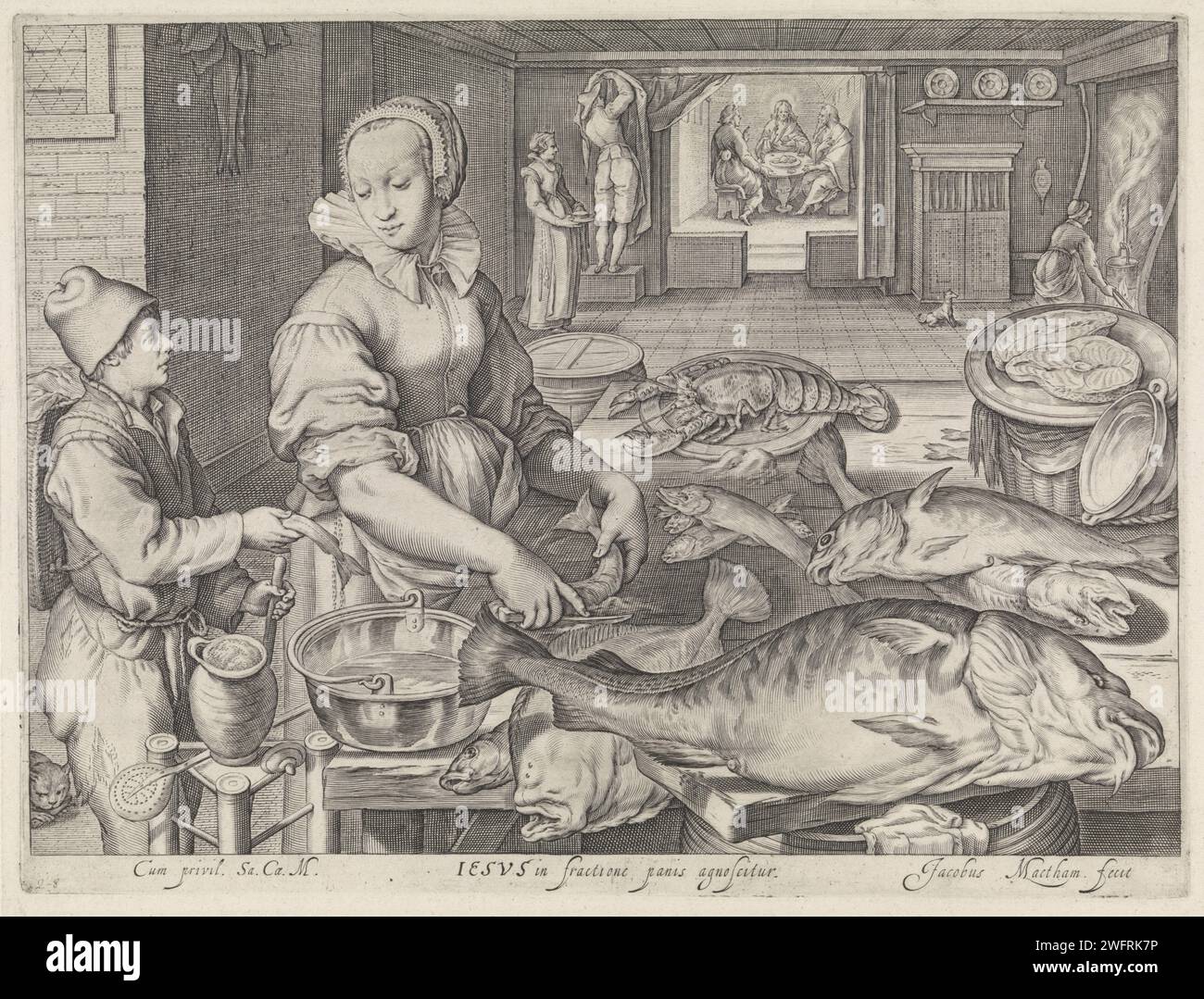 Pezzo da cucina con il pasto a Emmaus, Jacob Matham, stampa del 1603 Una cameriera pulisce il pesce su un grande tavolo con molti pesci. Dietro di lei un ragazzo con un pesce in mano. Sullo sfondo il pasto a Emmaus (Luc. 24: 28-32). Stampa da una serie di cinque stampe con pezzi da cucina e da mercato combinati con scene bibliche sullo sfondo. Carta Haarlem incisione cucina-interni con alimenti in primo piano (olandese: "Keukenstuk"). pesci. La cena ad Emmaus: Cristo è riconosciuto mentre benedice o spezza il pane Foto Stock