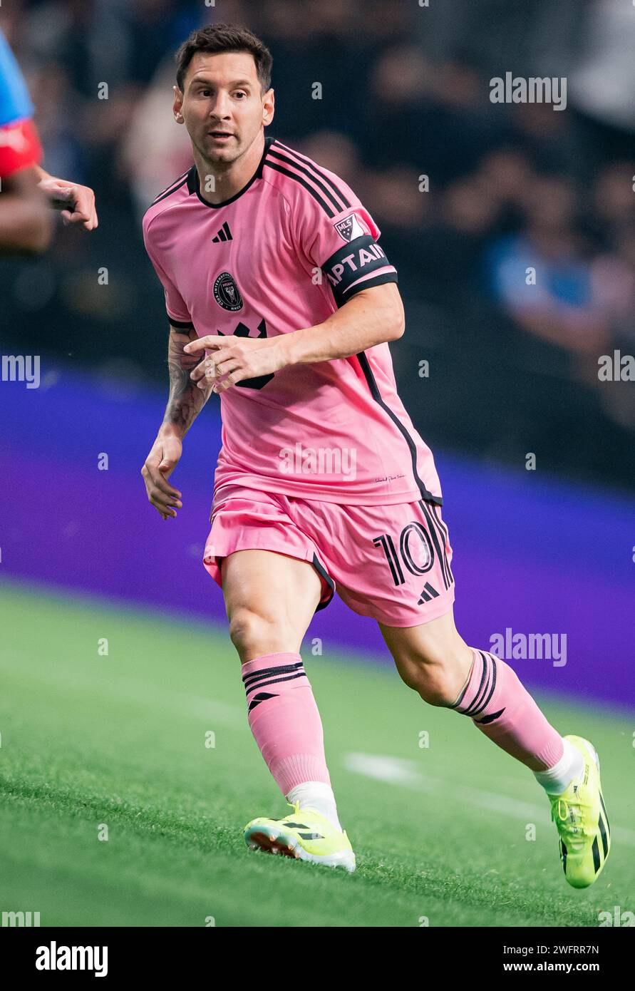 Lionel messi #10 dell'Inter Miami FC in azione durante il match di Riyadh Season Cup tra al-Hilal SFC e Inter Miami FC alla Kingdom Arena il 29 gennaio 2024 a Riyadh, Arabia Saudita. Foto di Saad Ratimi / Power Sport Images Foto Stock