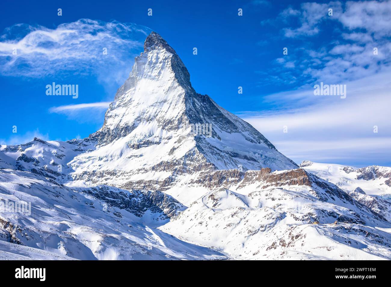 La spettacolare cresta del monte Cervino a Zermatt, regione del Vallese nelle Alpi svizzere Foto Stock