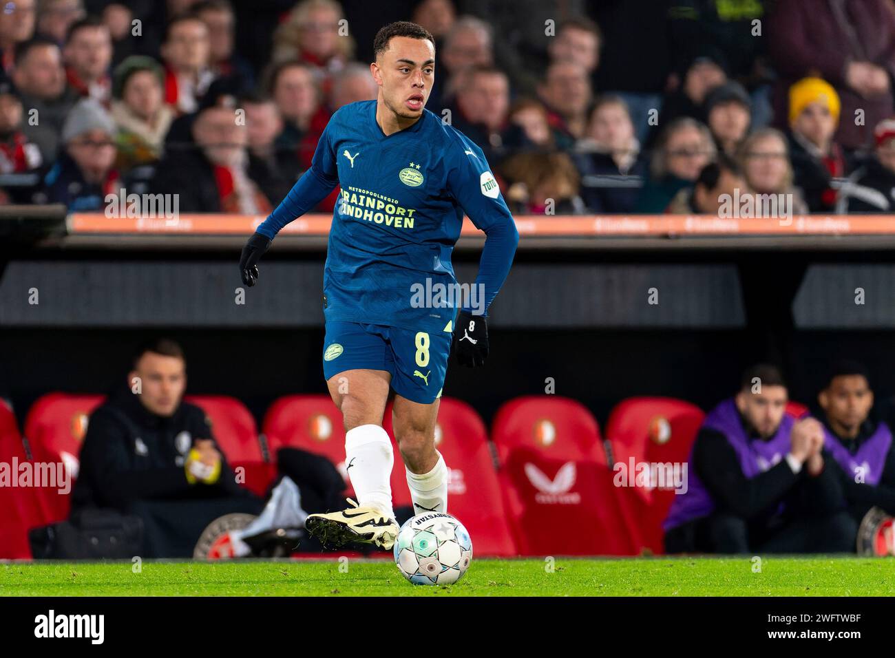 Rotterdam, Nederland. 24 gennaio 2024. ROTTERDAM, NEDERLAND - 24 GENNAIO: Durante la partita della TOTO KNVB Cup tra Feyenoord e PSV allo Stadion Feijenoord il 24 gennaio 2024 a Rotterdam, Nederland. (Foto di Joris Verwijst/Orange Pictures) credito: dpa/Alamy Live News Foto Stock