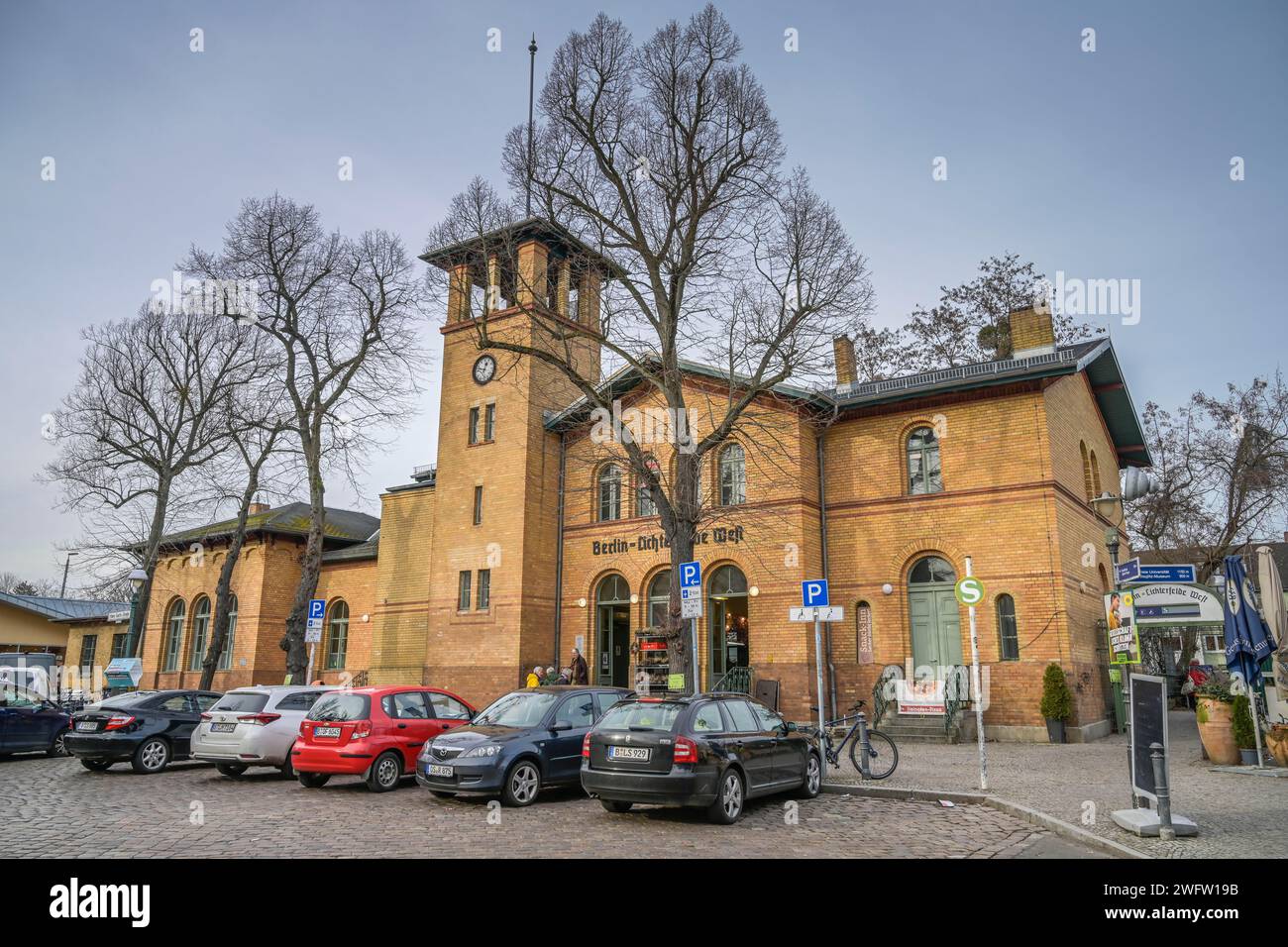 Stazione Lichterfelde West S-Bahn, Lichterfelde, Steglitz-Zehlendorf, Berlino, Germania Foto Stock