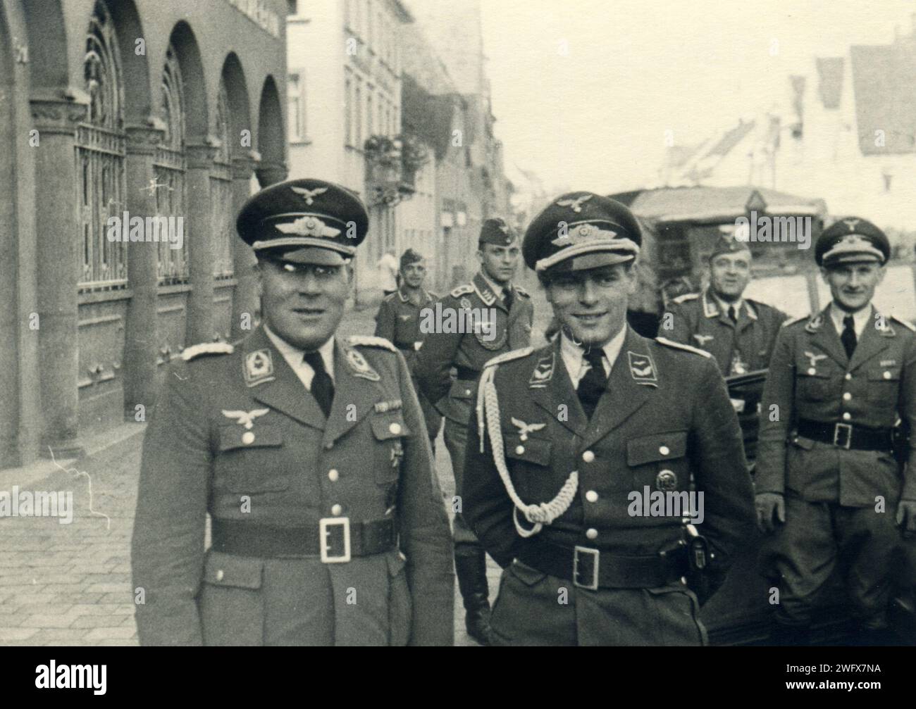Seconda guerra mondiale, ufficiali della Luftwaffe tedesca a Neustadt, Germania - 1941-07-30 Foto Stock