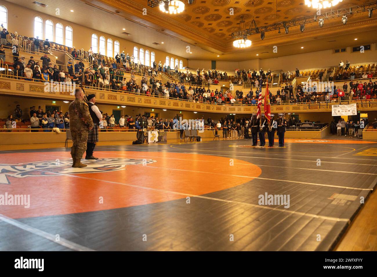 Gli U.S. Marines assegnati alla Recruiting Station Sacramento servono