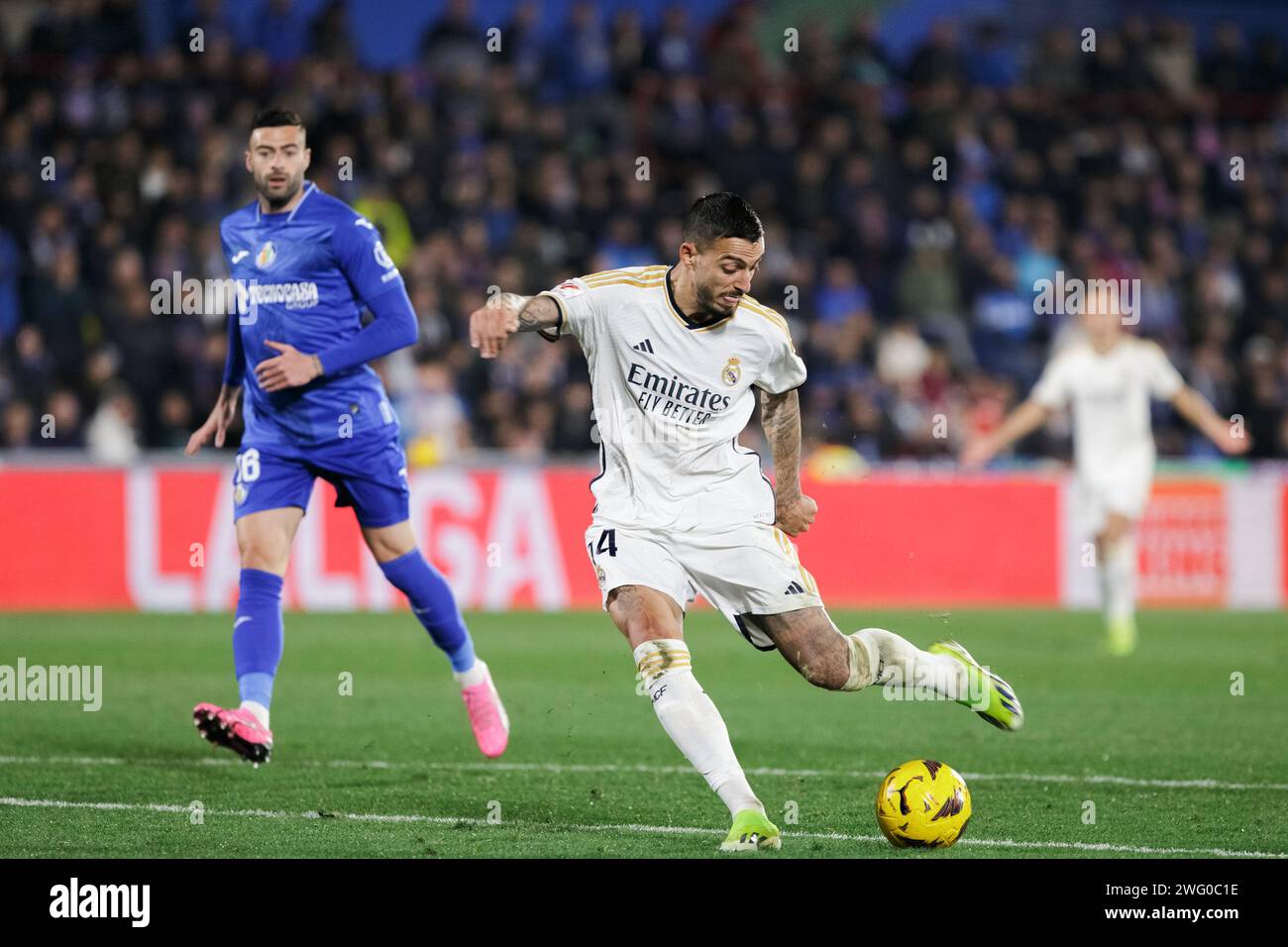 Madrid, Spagna. 1 febbraio 2024. Joselu Mato del Real Madrid in azione durante la partita di la Liga 2023/24 tra Getafe e Real Madrid al Coliseum Stadium. Getafe 0 : 2 Real Madrid credito: SOPA Images Limited / Alamy Live News Foto Stock