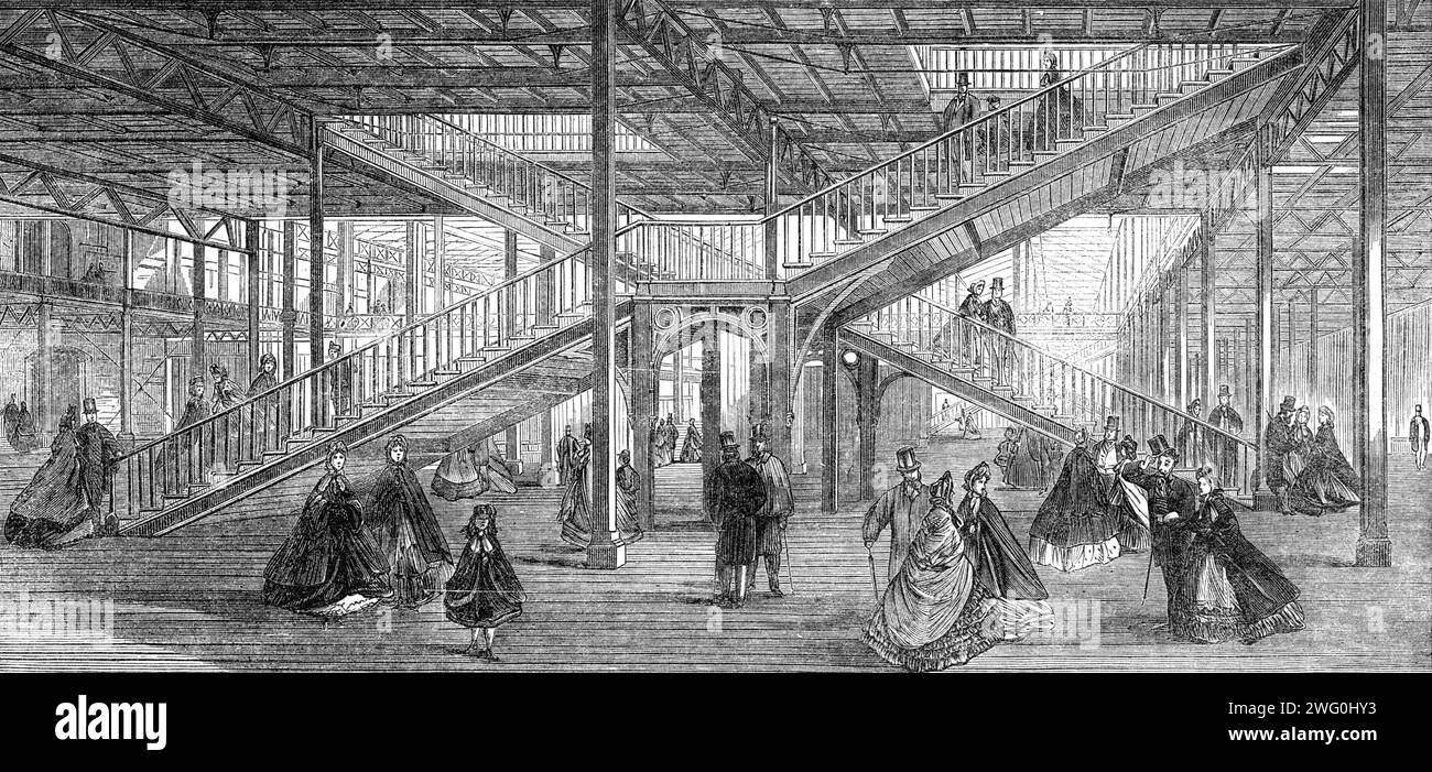 Progress of the International Exhibition Building: The Stairs, 1862. Incisione che mostra "...una sezione dell'edificio in cui si trova una scala che conduce dal seminterrato alle gallerie. Lo schizzo rappresenta fedelmente il carattere delle scale e lo sguardo che dà sull'area dell'edificio permette di dare un'idea del suo aspetto generale". L'esposizione Internazionale del 1862 è stata una fiera mondiale tenutasi dal 1° maggio al 1° novembre 1862 a South Kensington, Londra. Il sito ospita ora musei tra cui il Museo di storia naturale e il Museo della Scienza. Da "Illustrated L Foto Stock