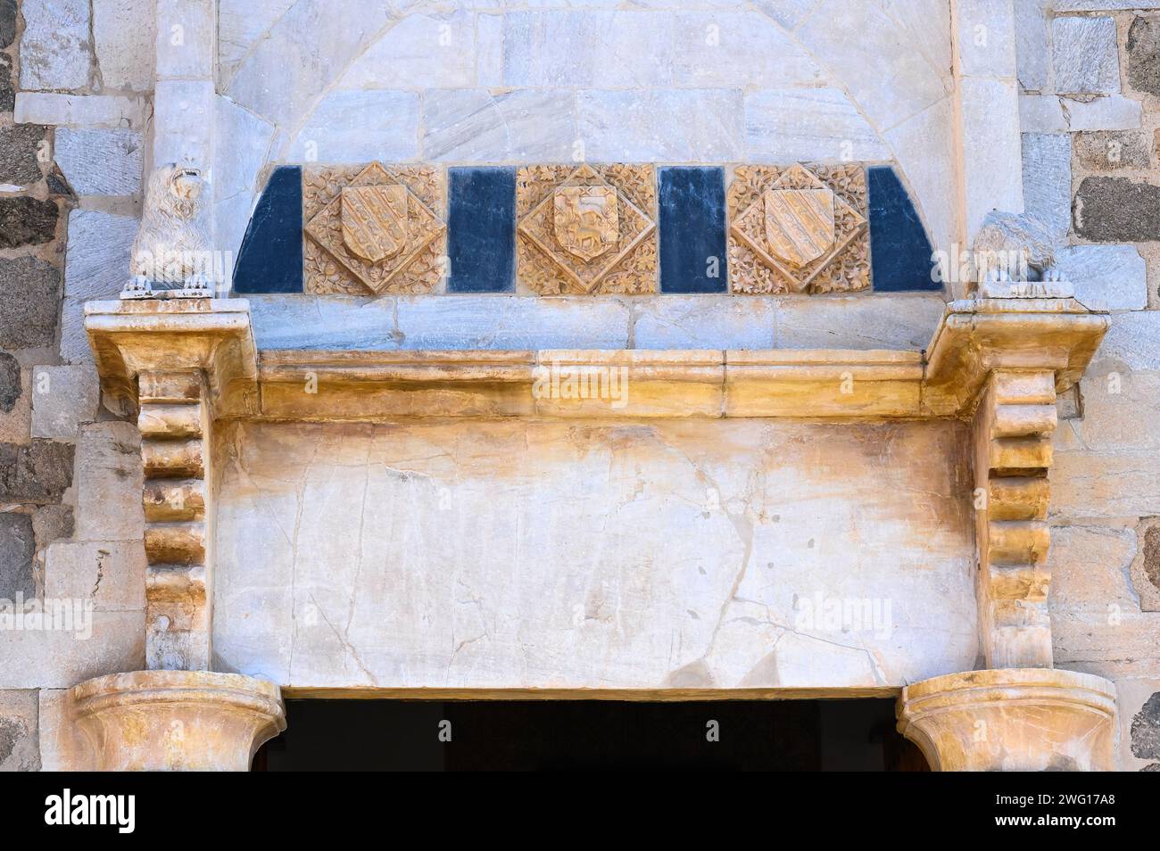 Dettagli architettonici esterni dell'edificio medievale, Toledo, Spagna Foto Stock