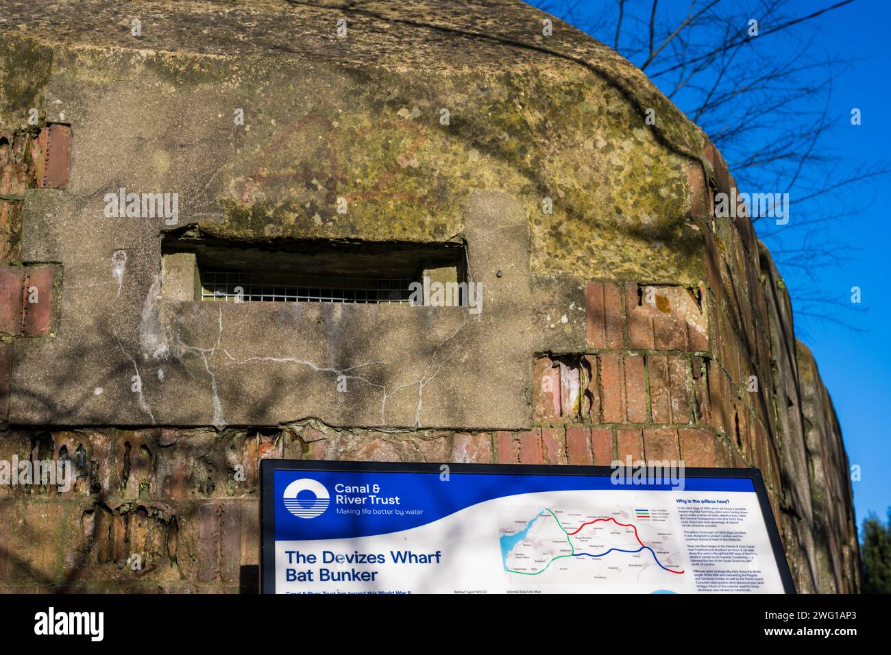 The Devizes Wharf Bat Bunker, Kennet e Avon Canal, Devizes, Wiltshire, Inghilterra, Regno Unito, GB. Foto Stock
