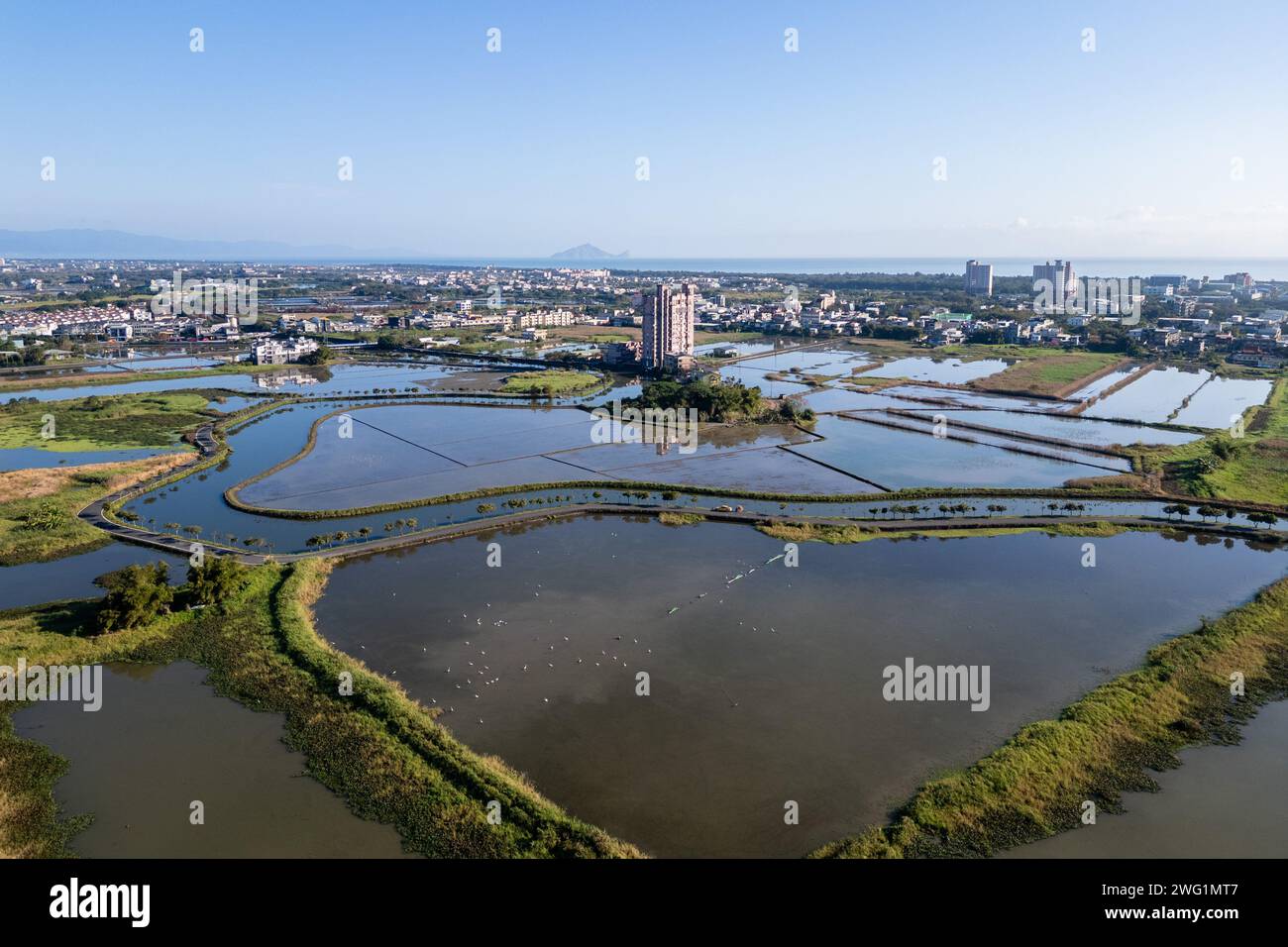 Vista aerea del 52 jia Wetland nella contea di Yilan, Taiwan Foto Stock